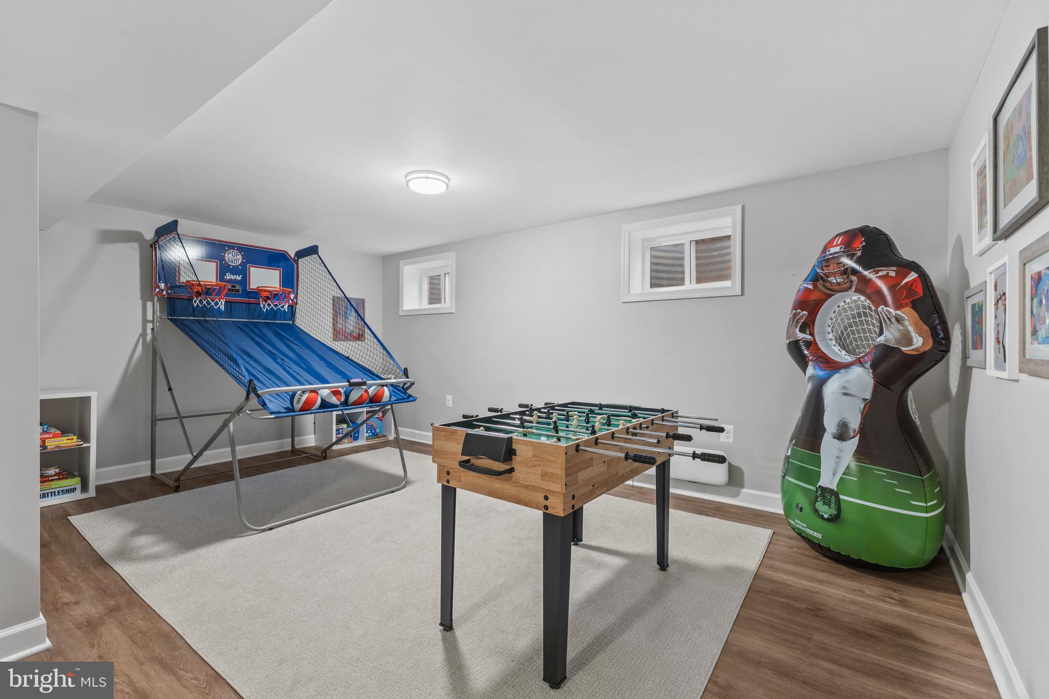 RIVERWOOD - Residential