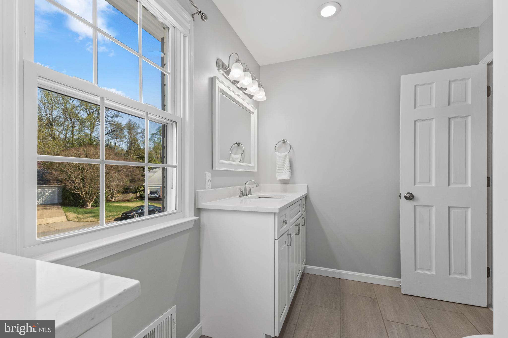 RIVERWOOD - Residential