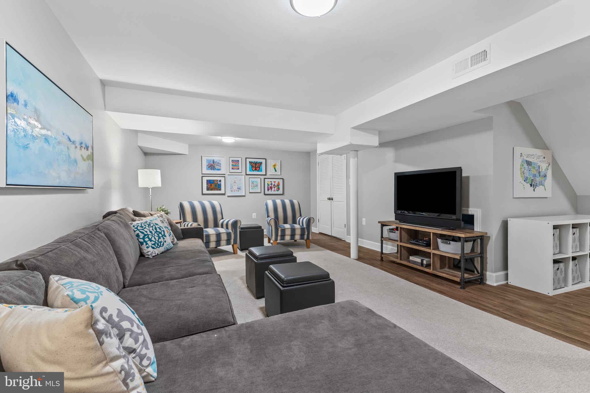 RIVERWOOD - Residential