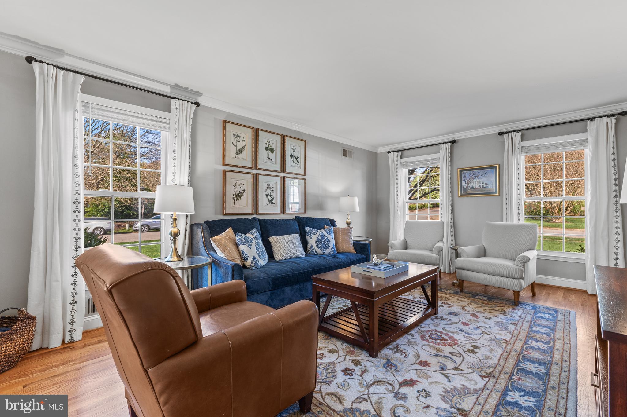 RIVERWOOD - Residential