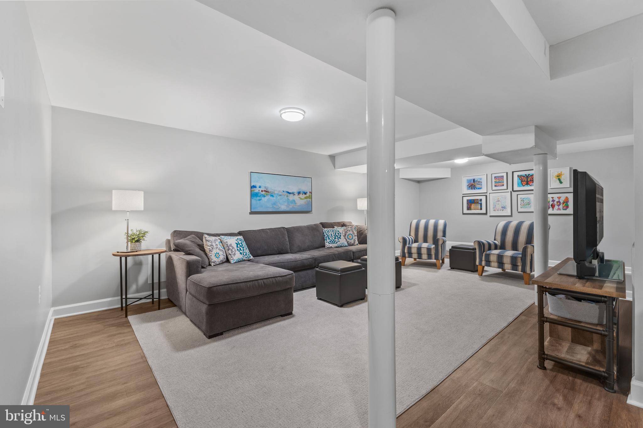 RIVERWOOD - Residential