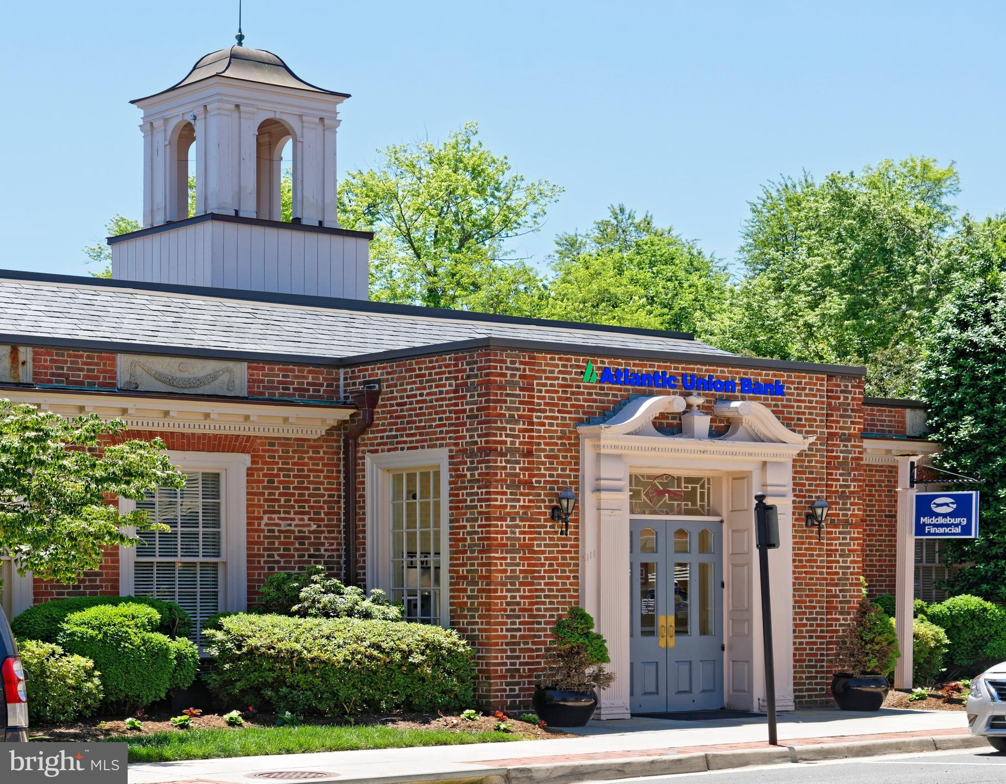 TOWN OF MIDDLEBURG - Commercial Sale