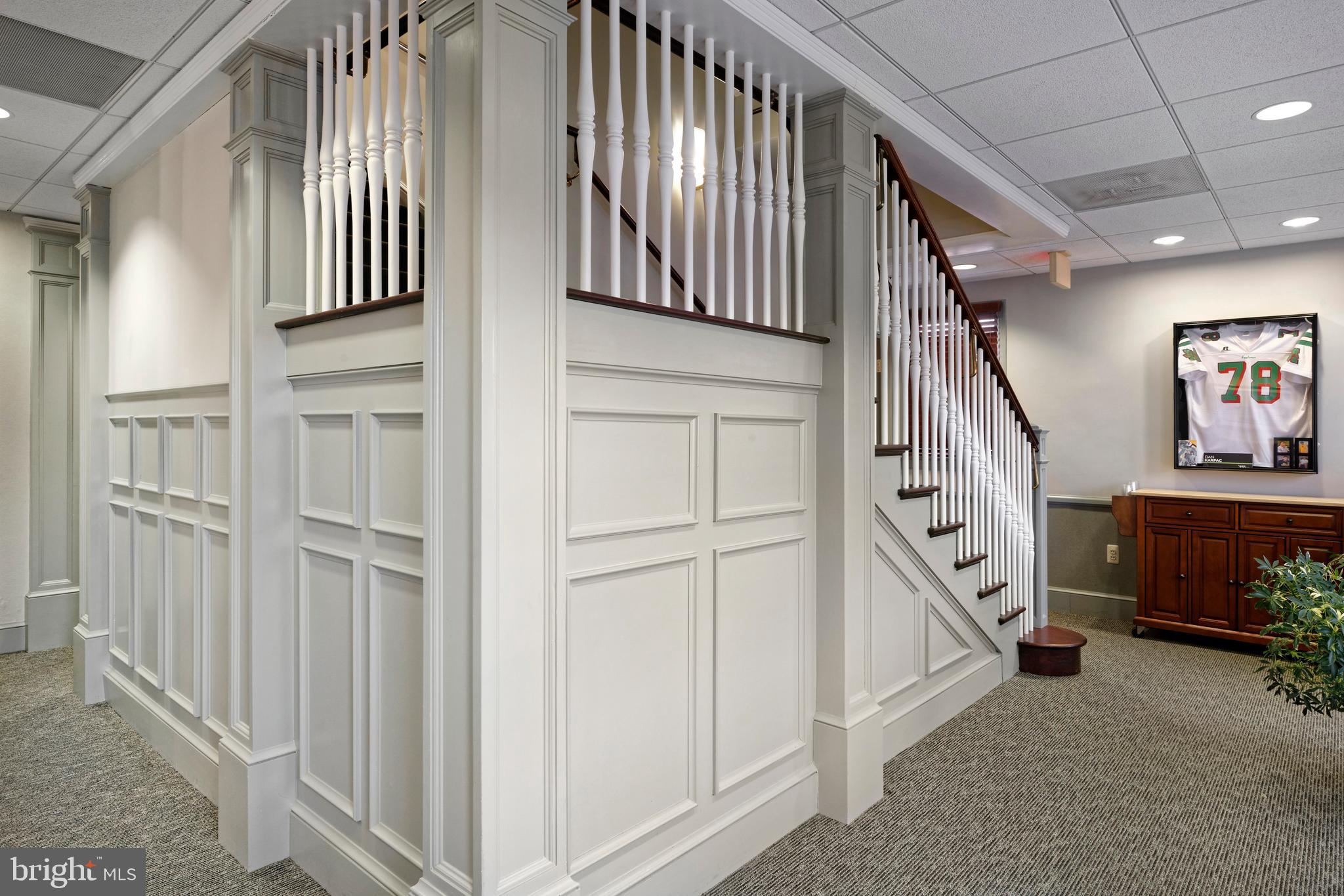 TOWN OF MIDDLEBURG - Commercial Sale