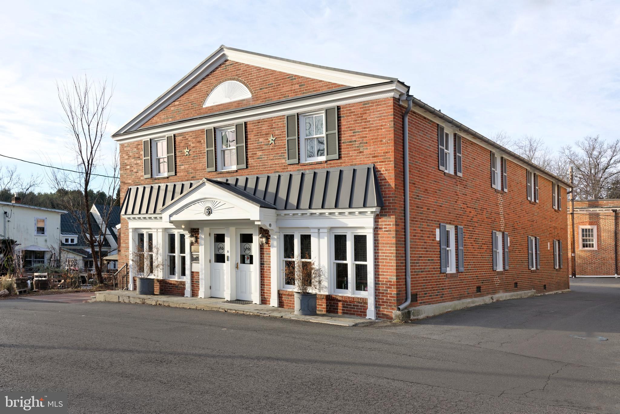 6 S PENDLETON STREET