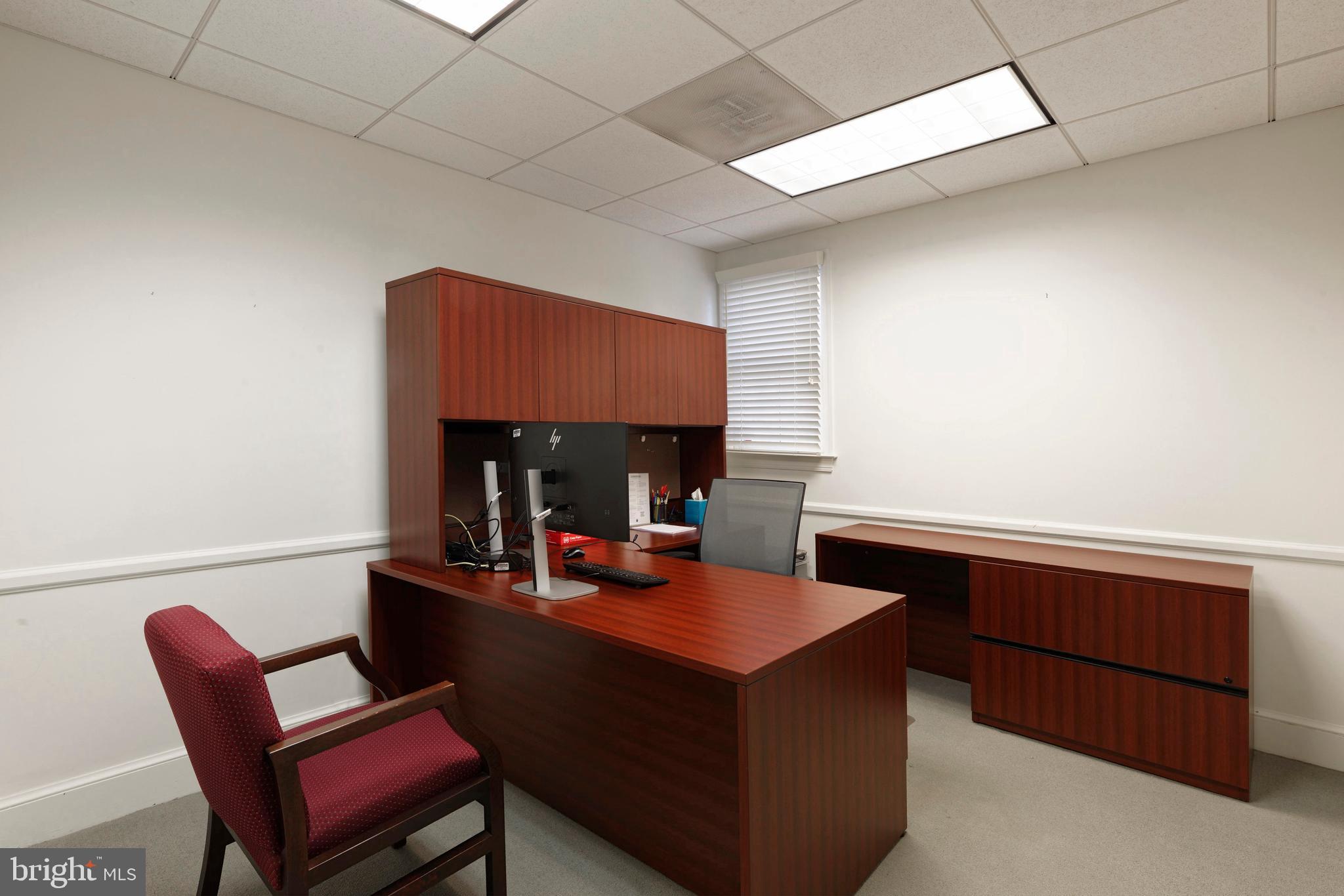 TOWN OF MIDDLEBURG - Commercial Sale