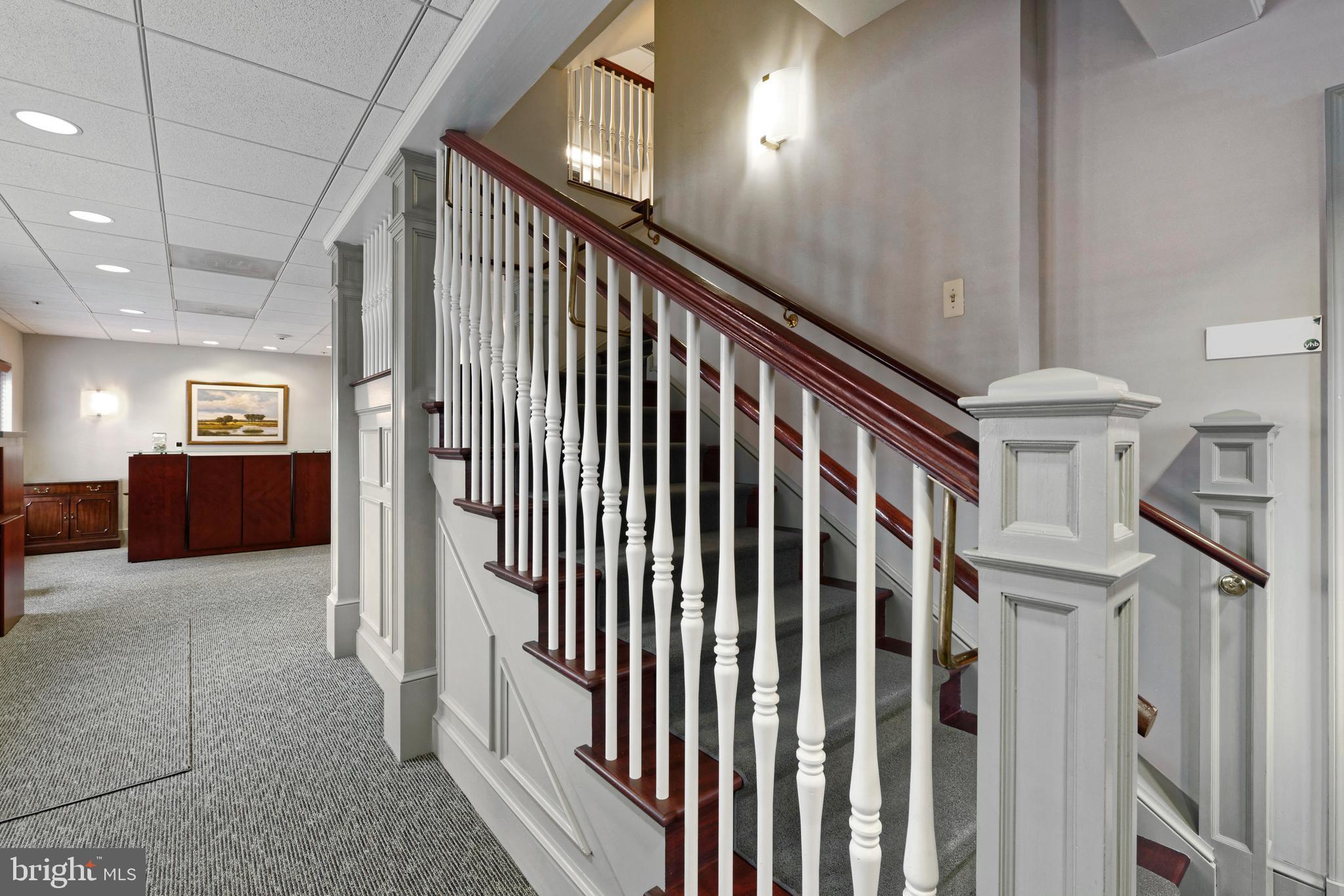 TOWN OF MIDDLEBURG - Commercial Sale