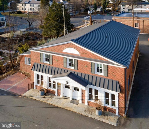 Photo of 6 Pendleton Street, MIDDLEBURG, VA 20117 (MLS # VALO2112588)