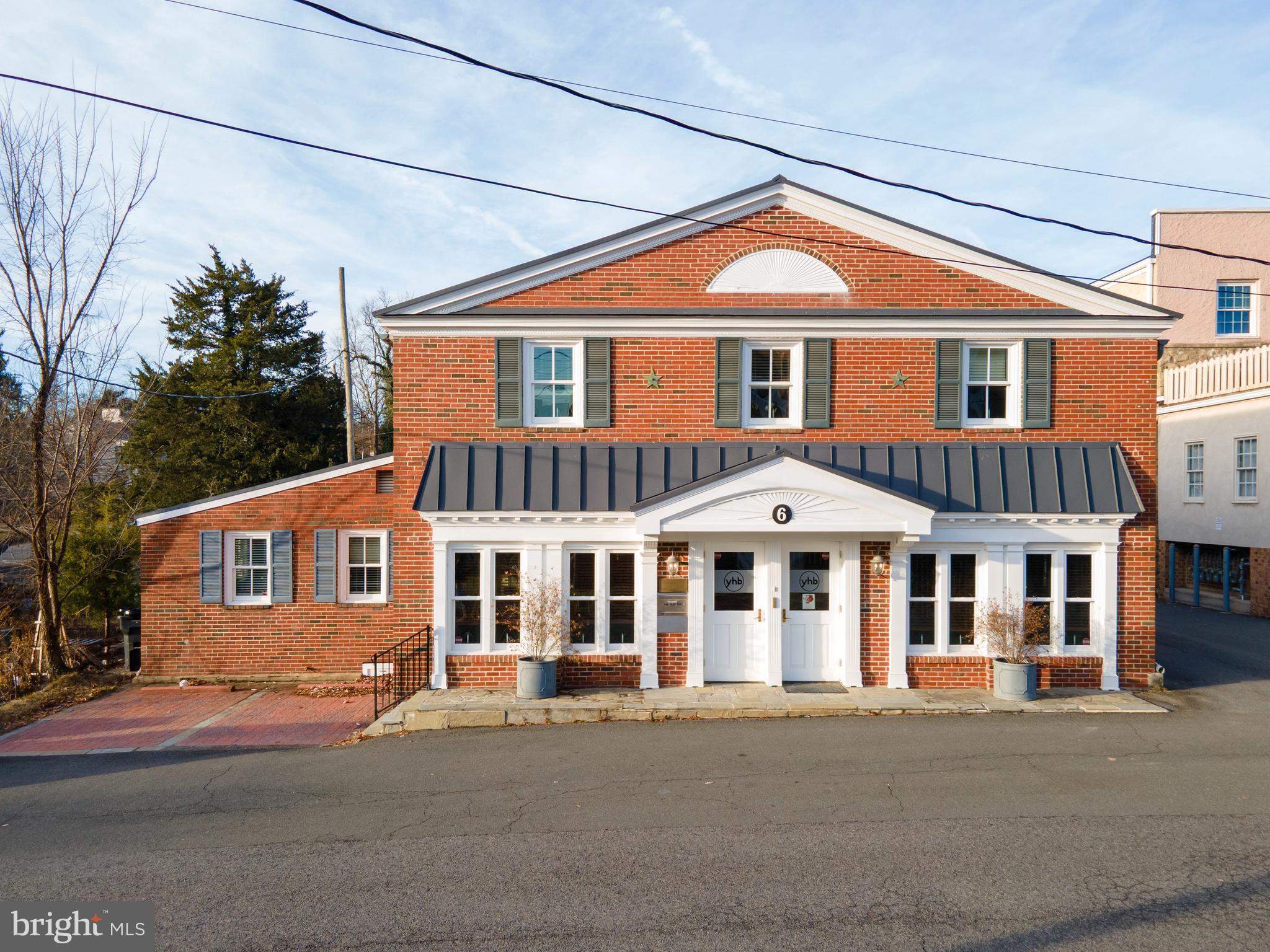 TOWN OF MIDDLEBURG - Commercial Sale