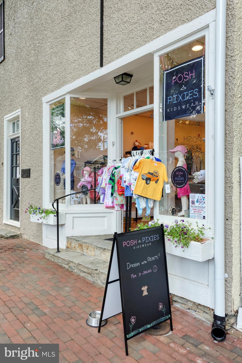 TOWN OF MIDDLEBURG - Commercial Sale