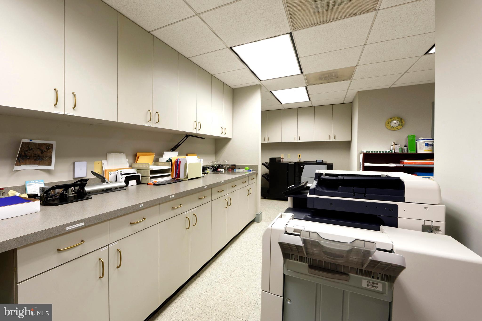 TOWN OF MIDDLEBURG - Commercial Sale