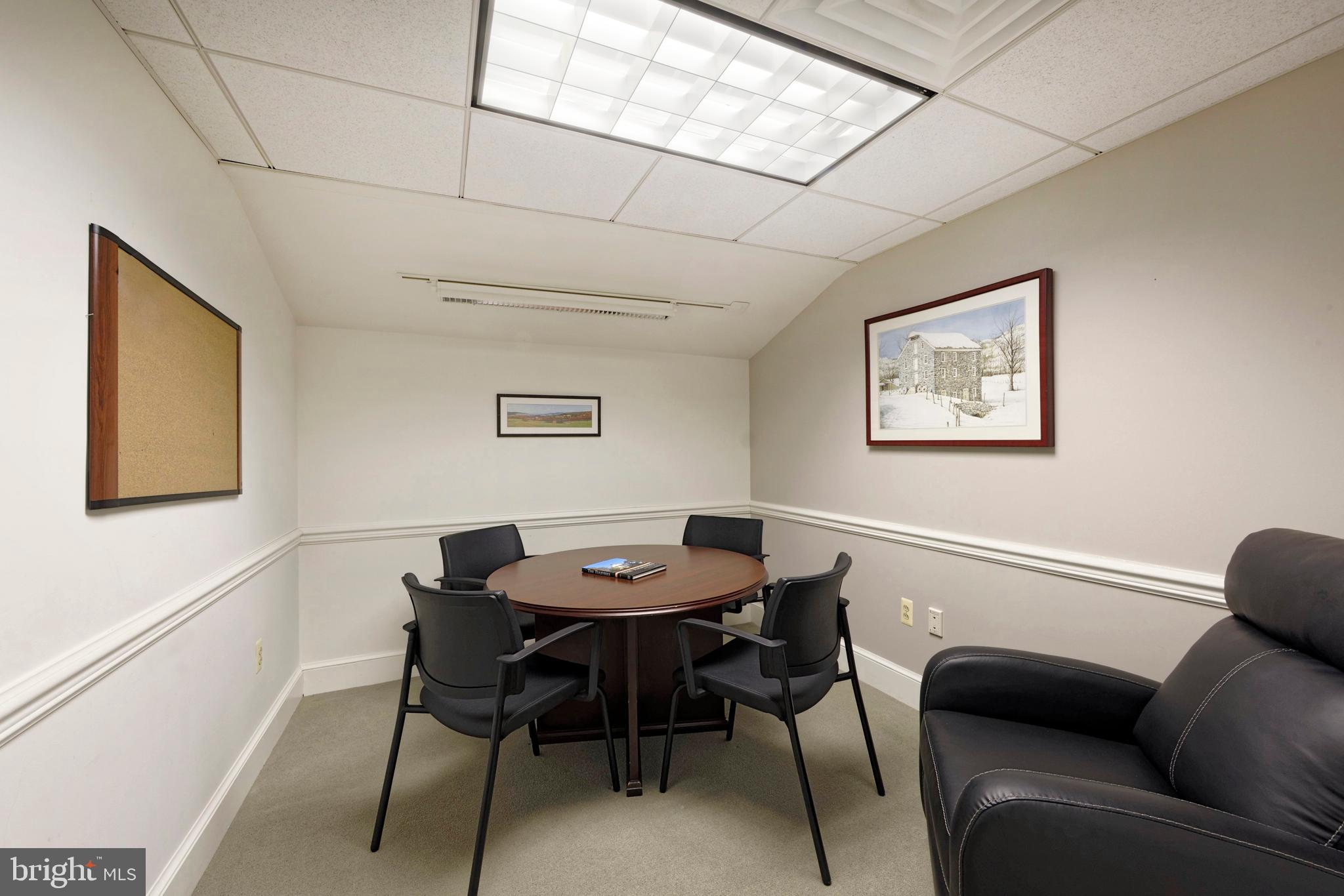 TOWN OF MIDDLEBURG - Commercial Sale