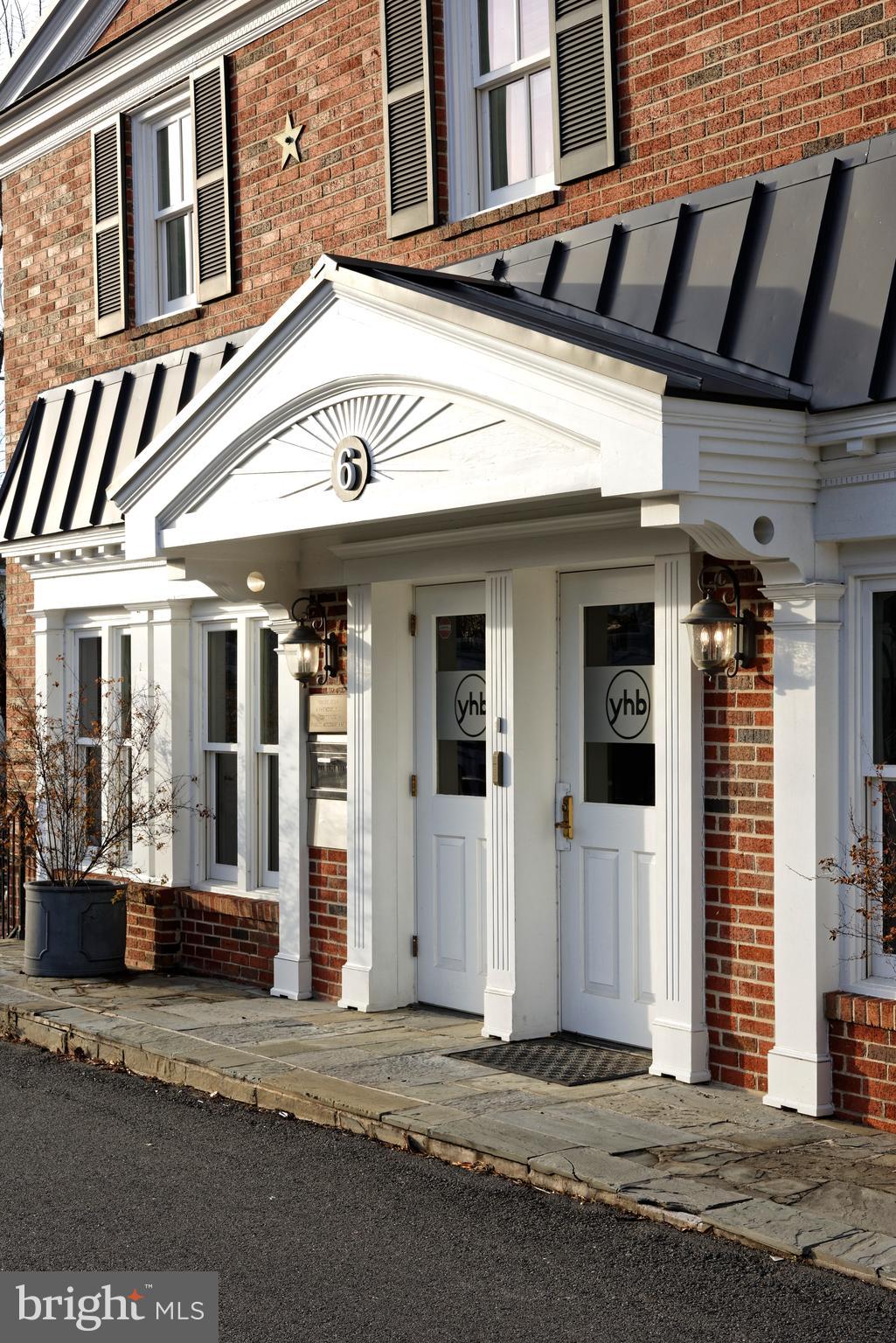 TOWN OF MIDDLEBURG - Commercial Sale