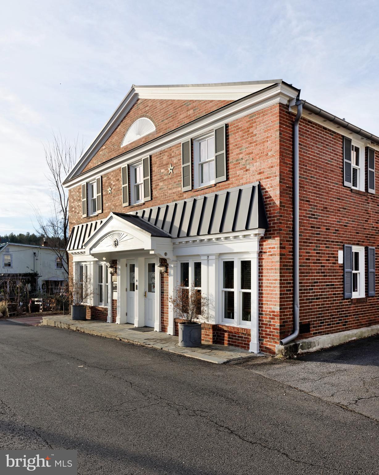 6 S PENDLETON STREET