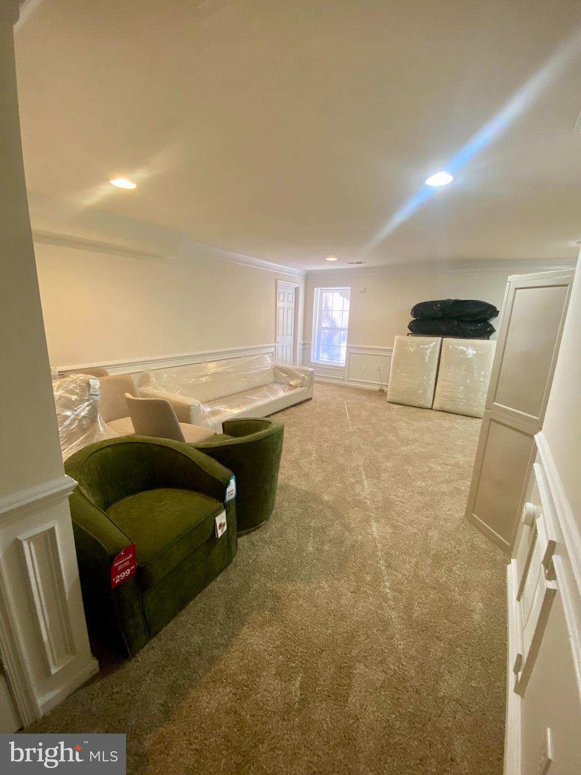 ALTA COURTHOUSE SQUARE - Residential Lease