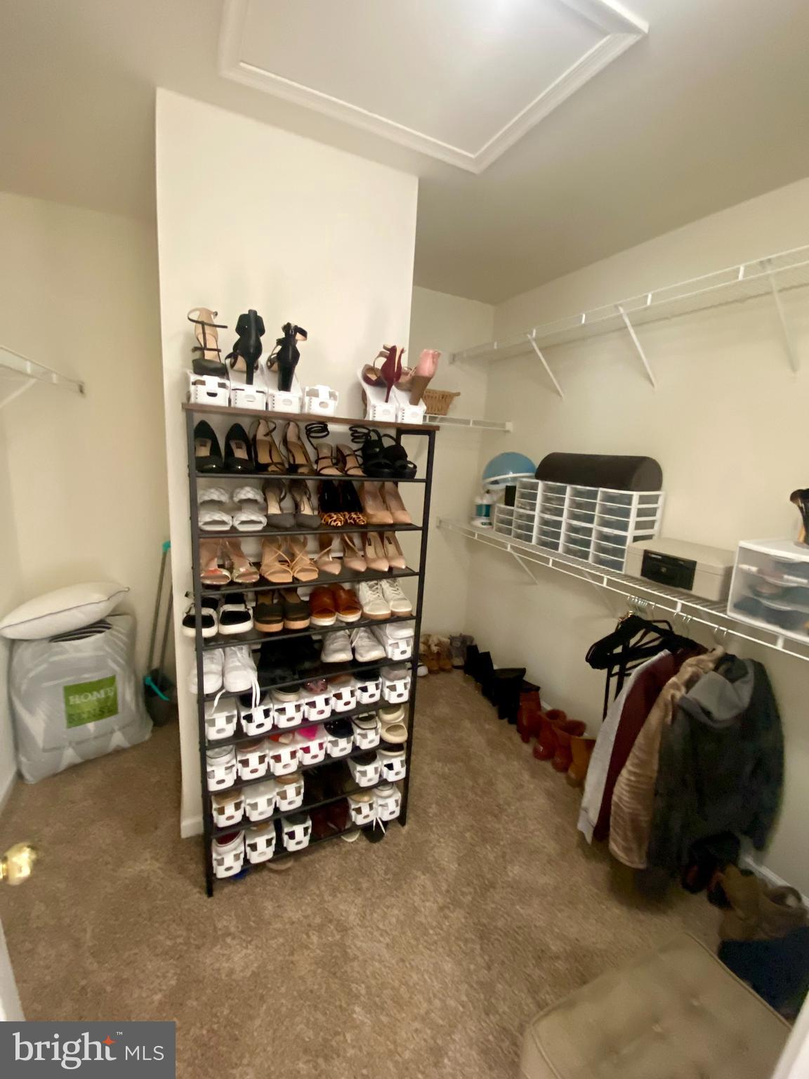 ALTA COURTHOUSE SQUARE - Residential Lease