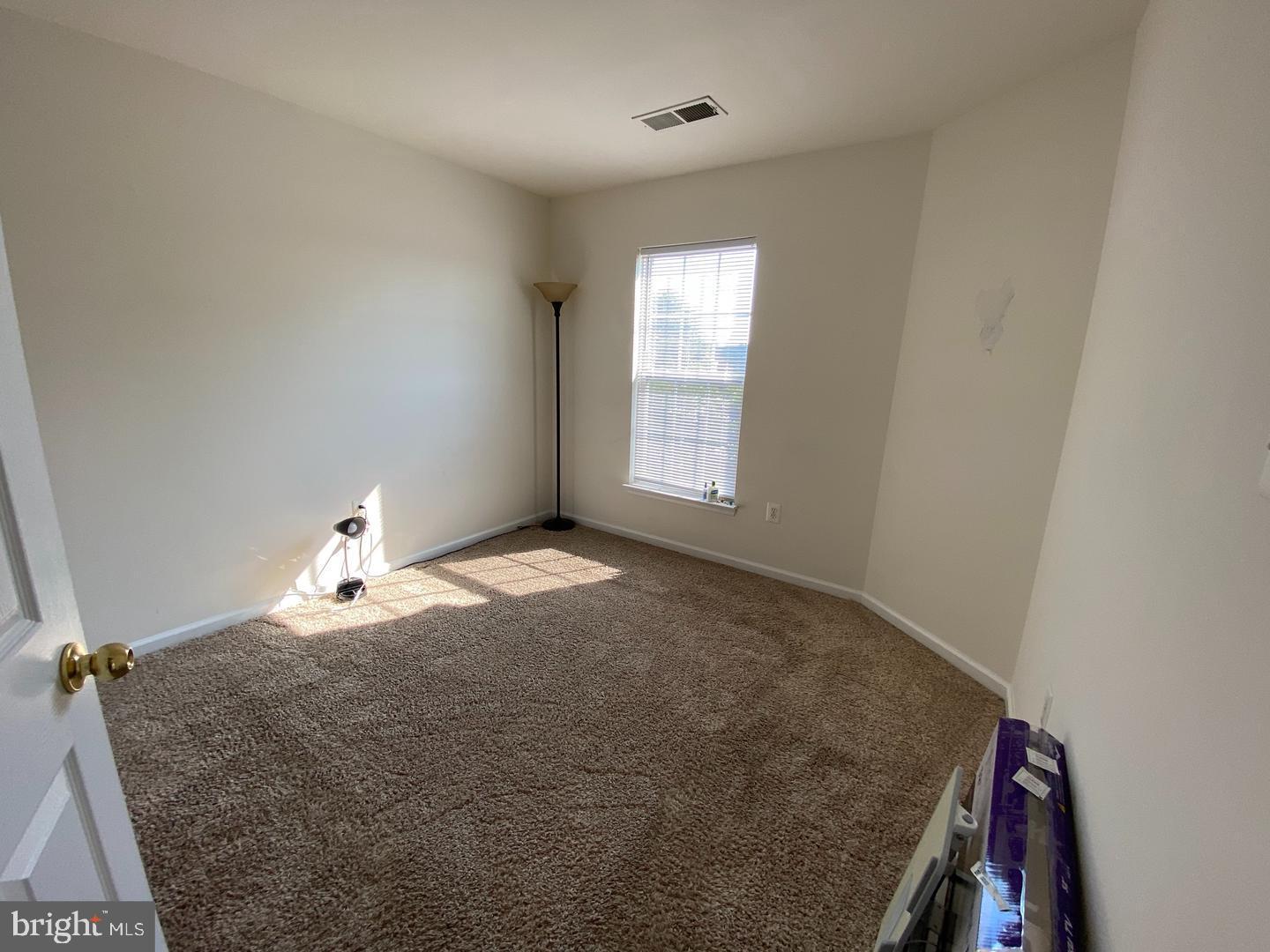 ALTA COURTHOUSE SQUARE - Residential Lease