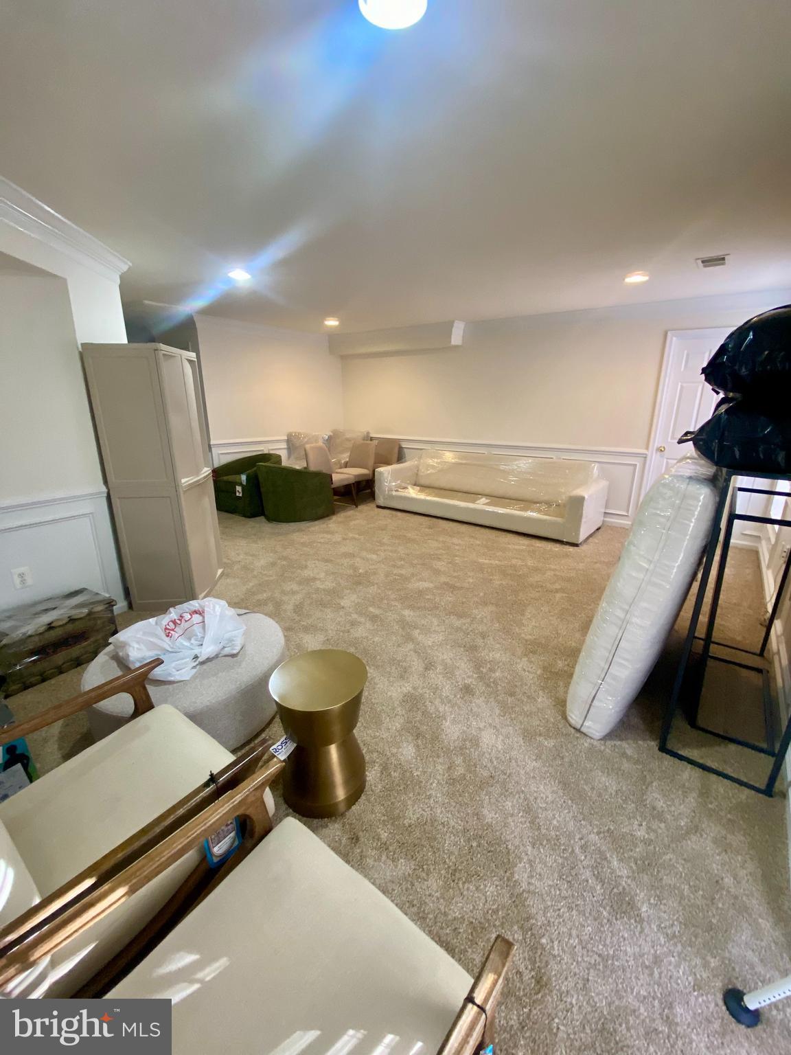 ALTA COURTHOUSE SQUARE - Residential Lease