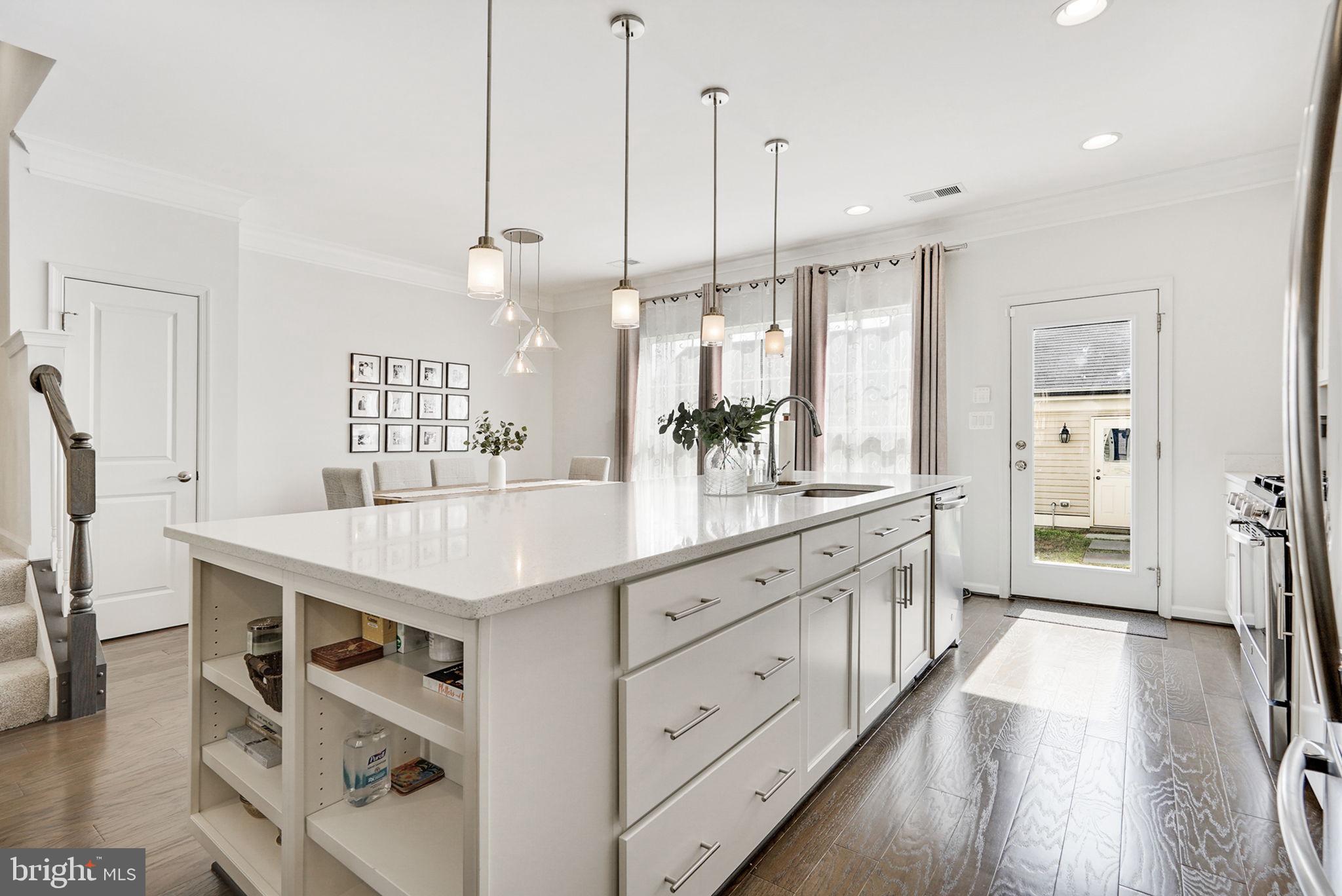 EMBREY MILL - Residential Lease