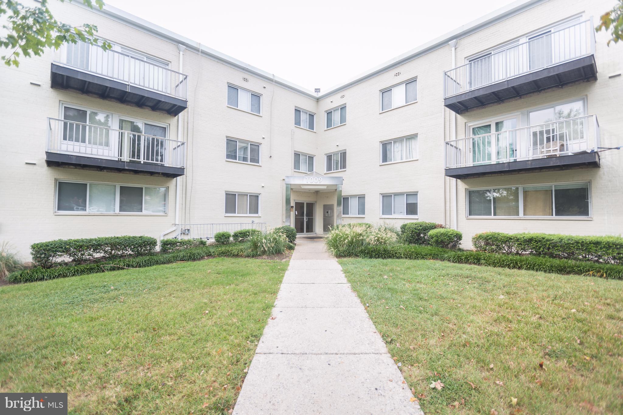 THE FAIRMONT 1005 CONDO - Residential Lease