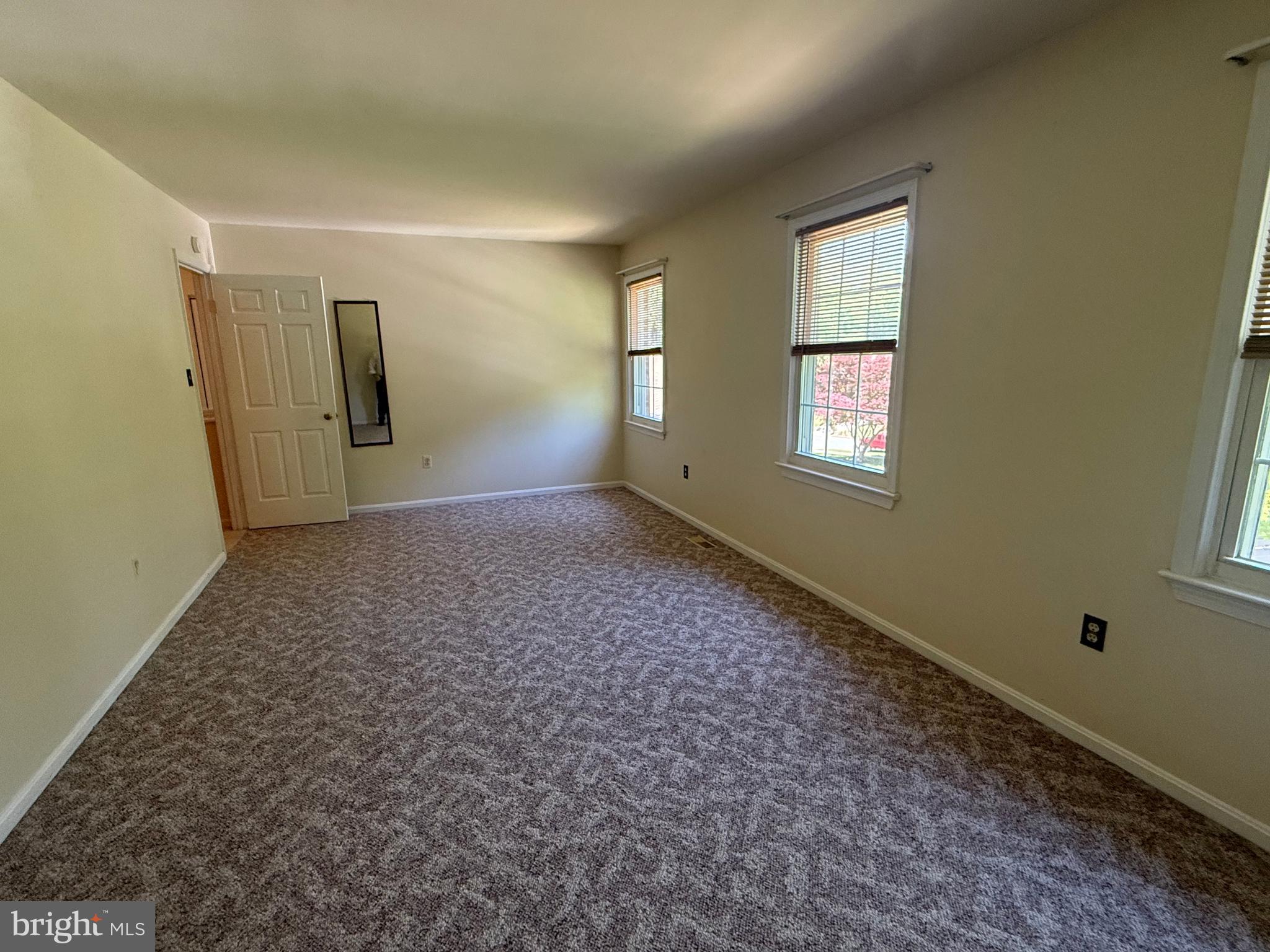 MONTCLAIR - Residential