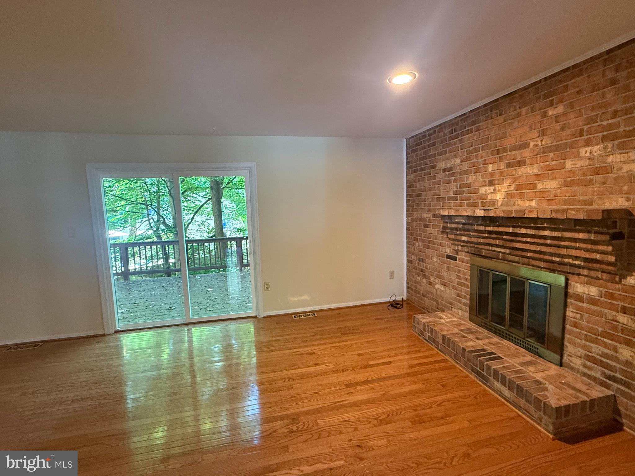 MONTCLAIR - Residential
