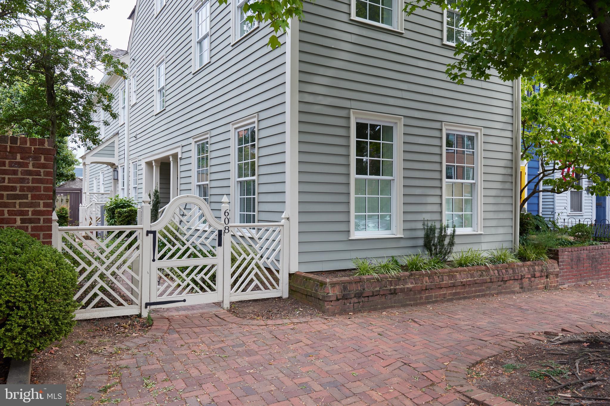 OLD TOWN - Residential