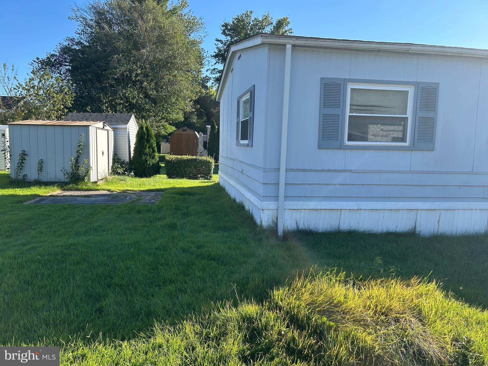 1976 N EAST AVENUE 191