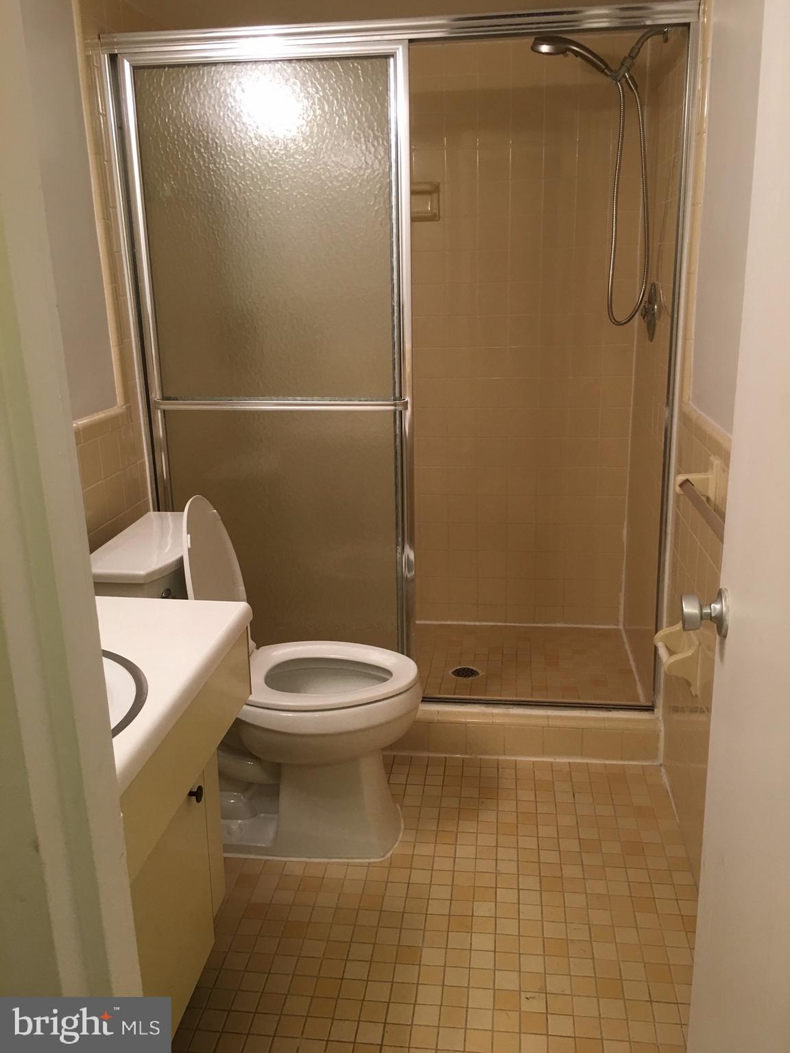 THE KENWOOD - Residential