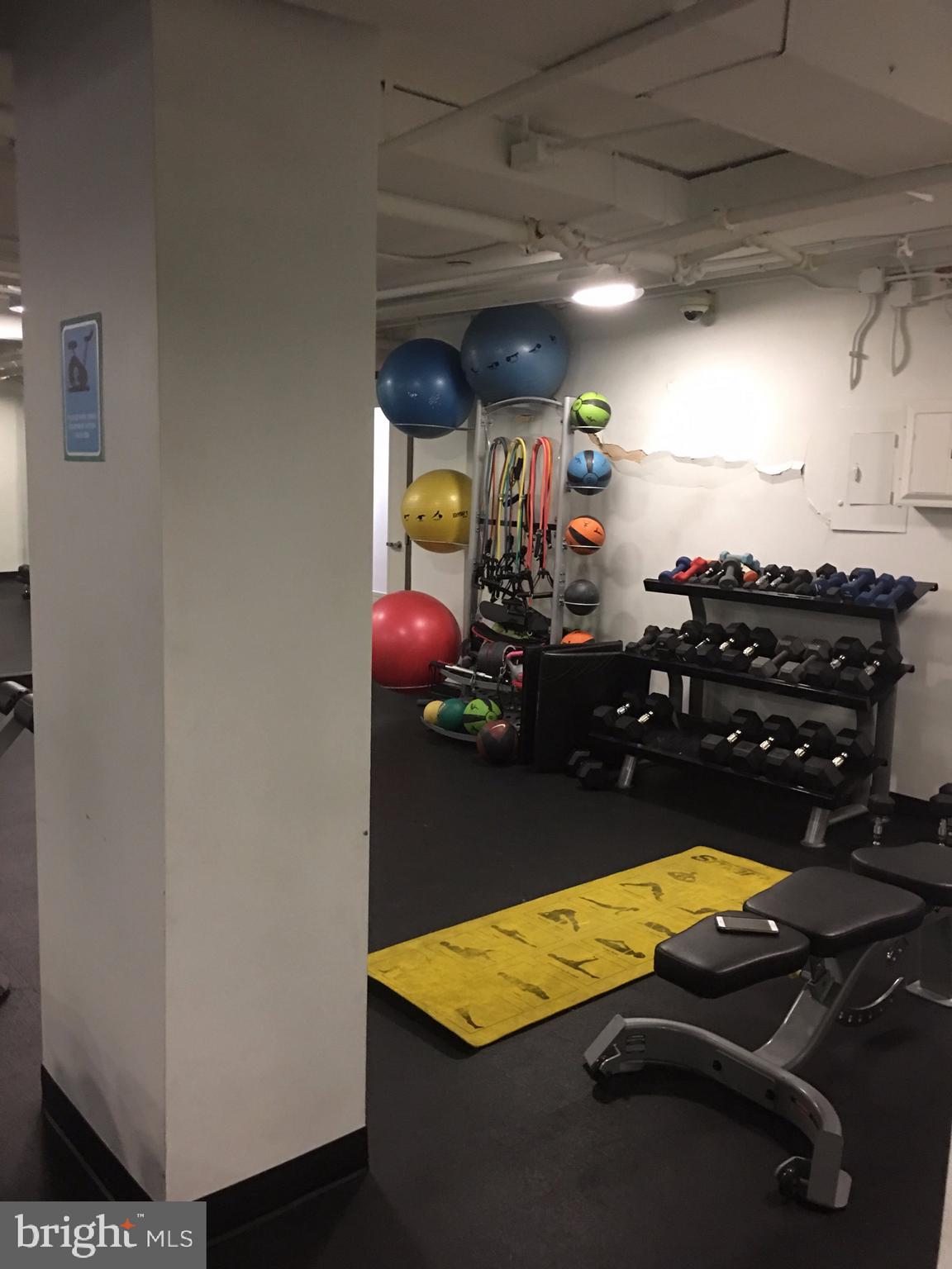 THE KENWOOD - Residential