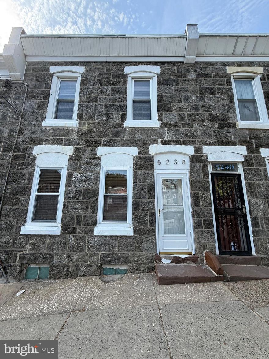 Beautifully renovated 3-bedroom, 1.5-bathroom home featuring an upgraded kitchen with brand-new appliances, fresh paint, and hardwood flooring throughout. Conveniently located with a quick commute to Center City and University City, and easy access to public transportation.