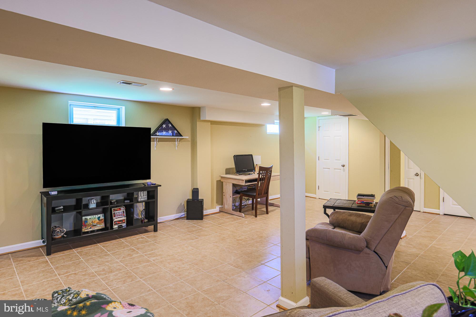 MAPLE RIDGE - Residential