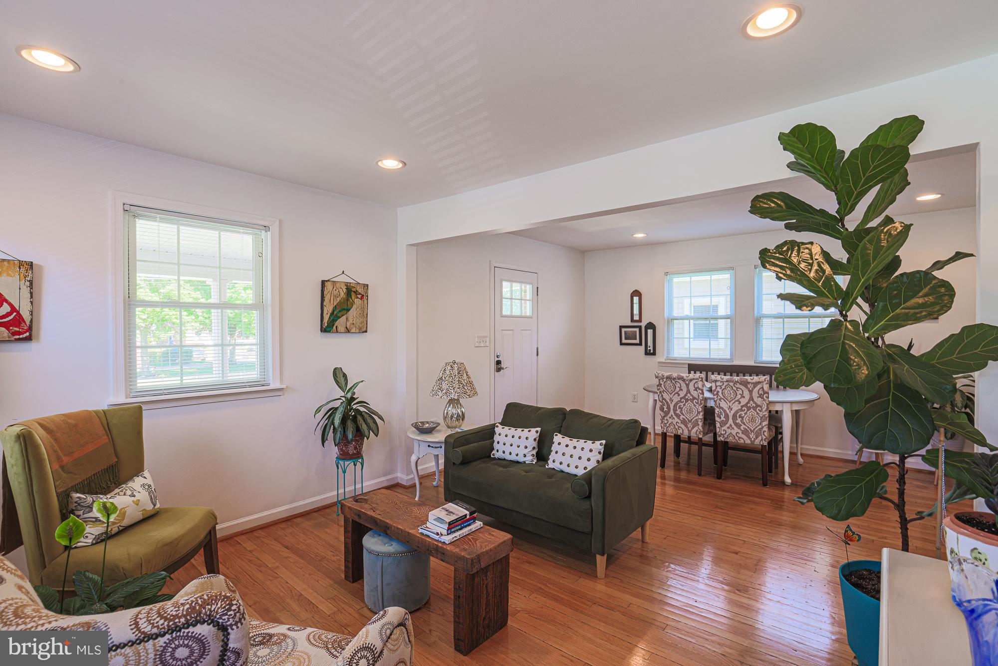 MAPLE RIDGE - Residential