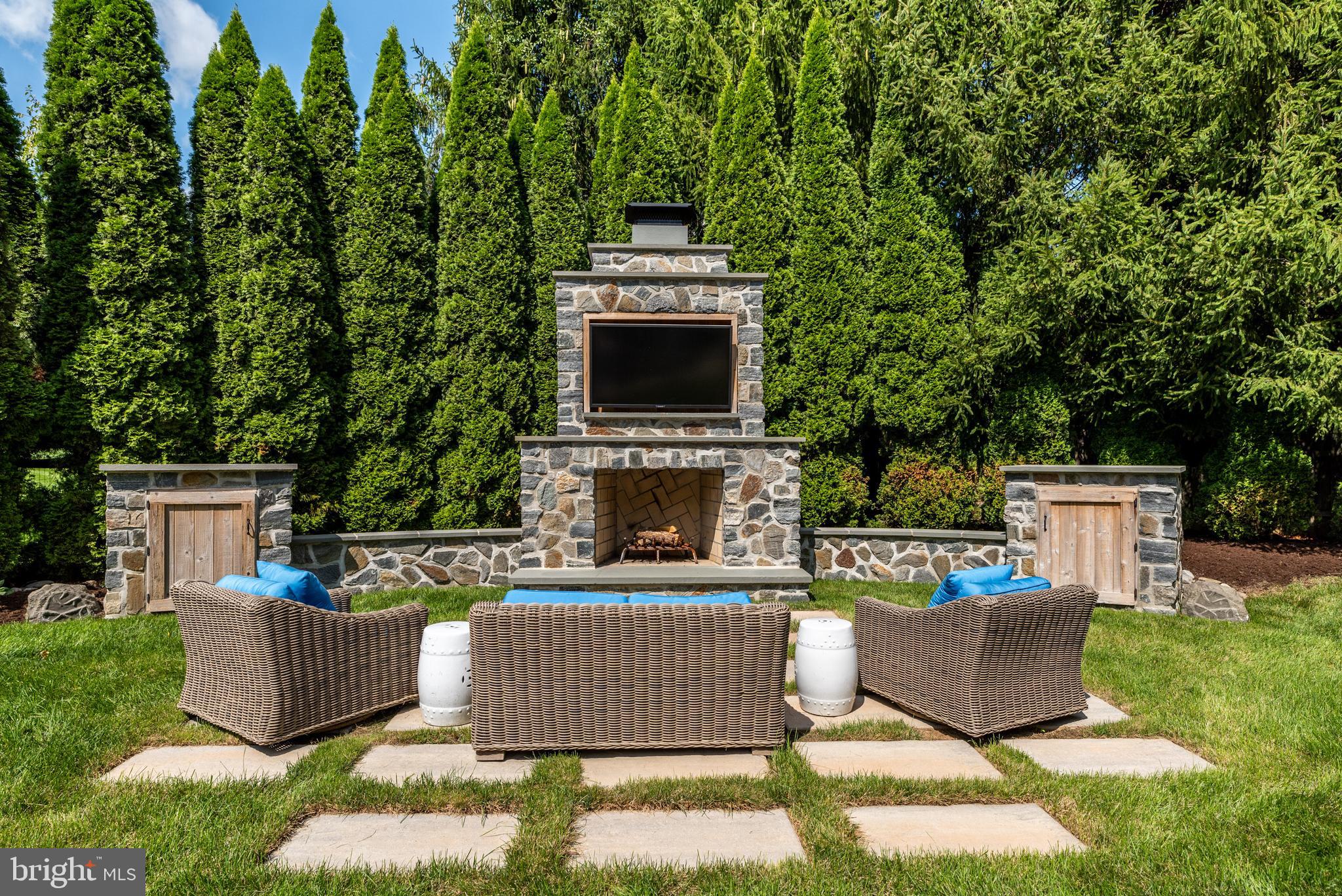 FOX RIDGE - Residential