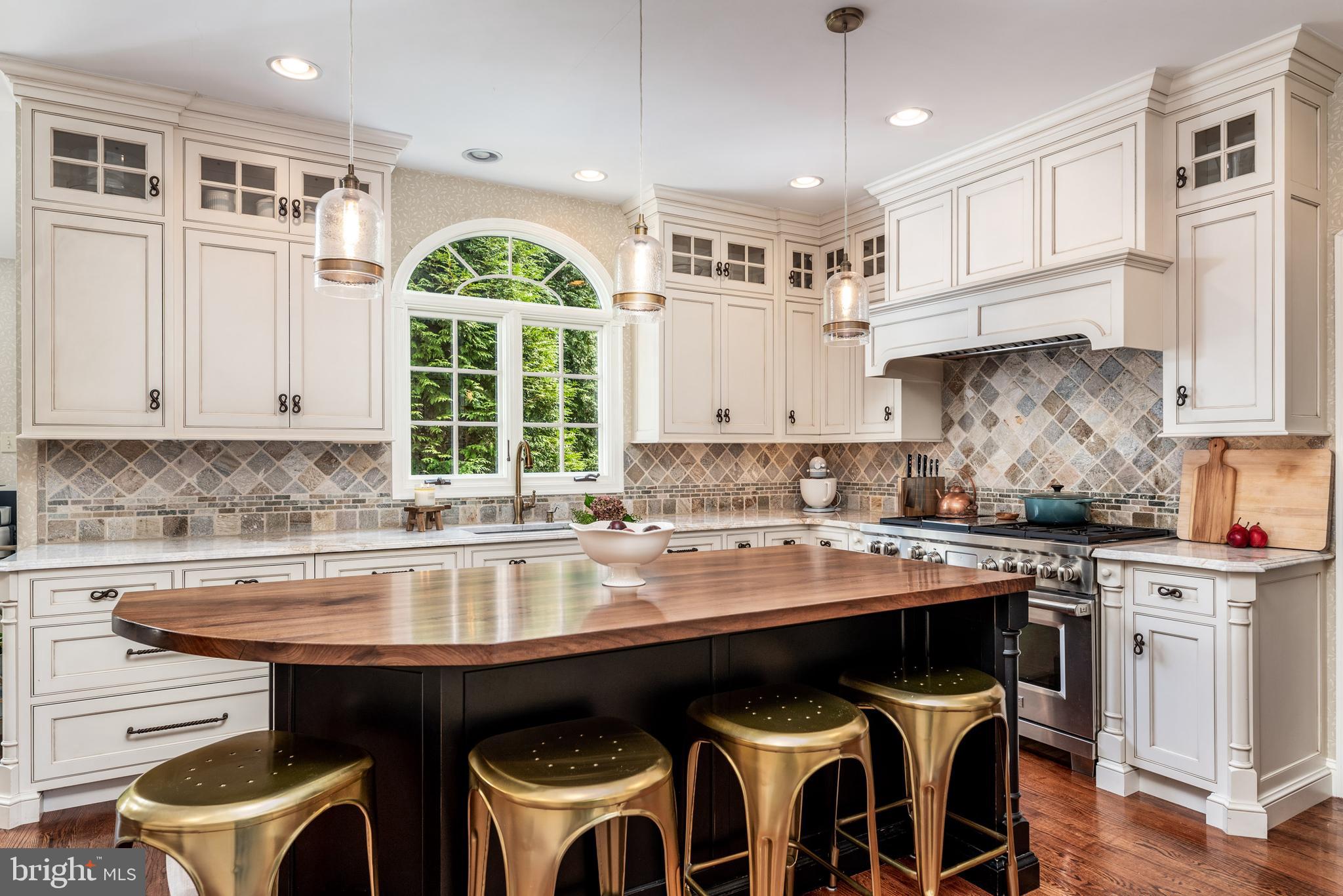 FOX RIDGE - Residential