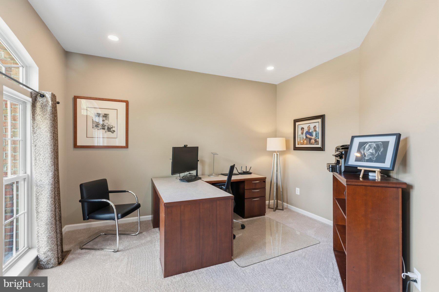 STONE MANOR - Residential