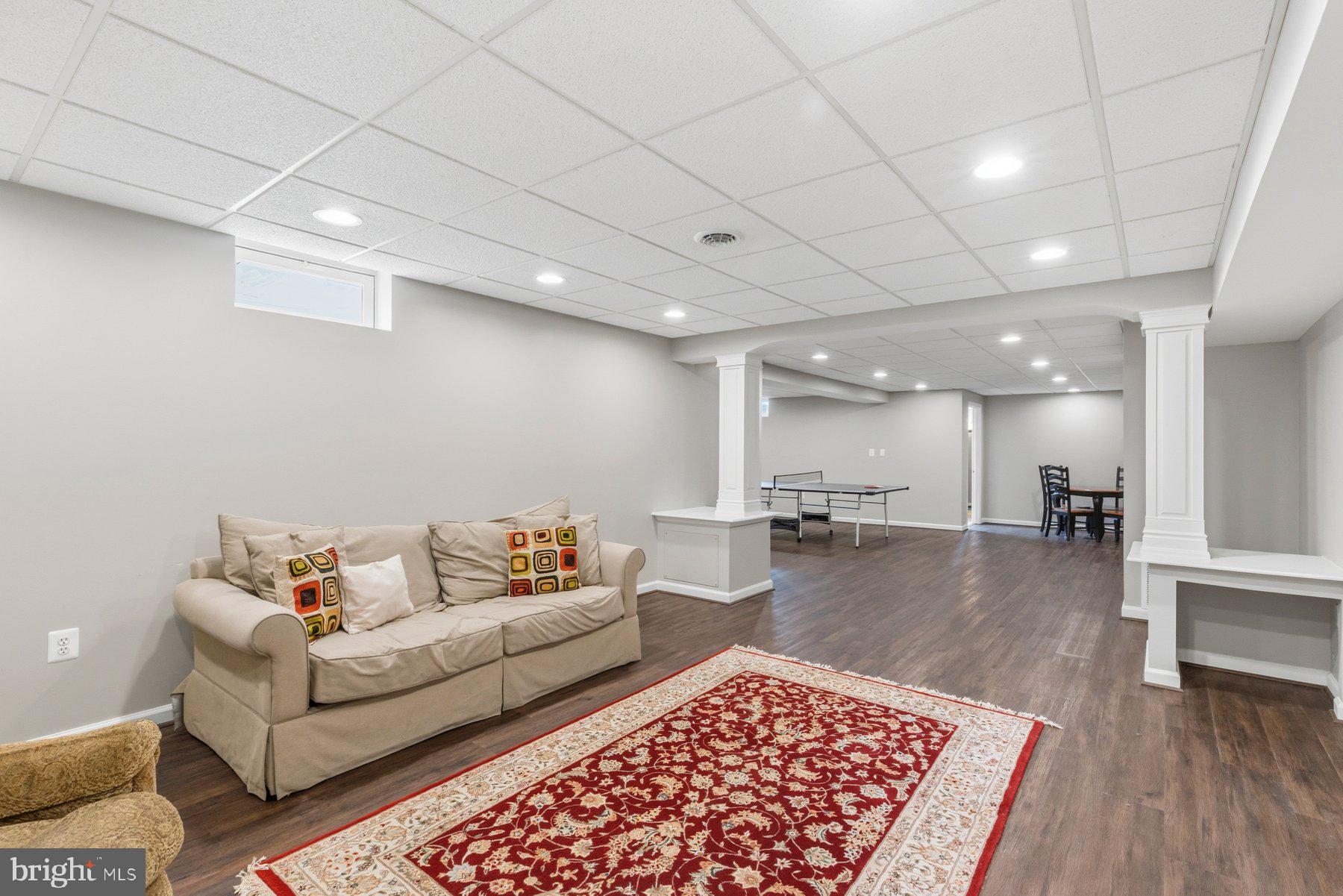 STONE MANOR - Residential