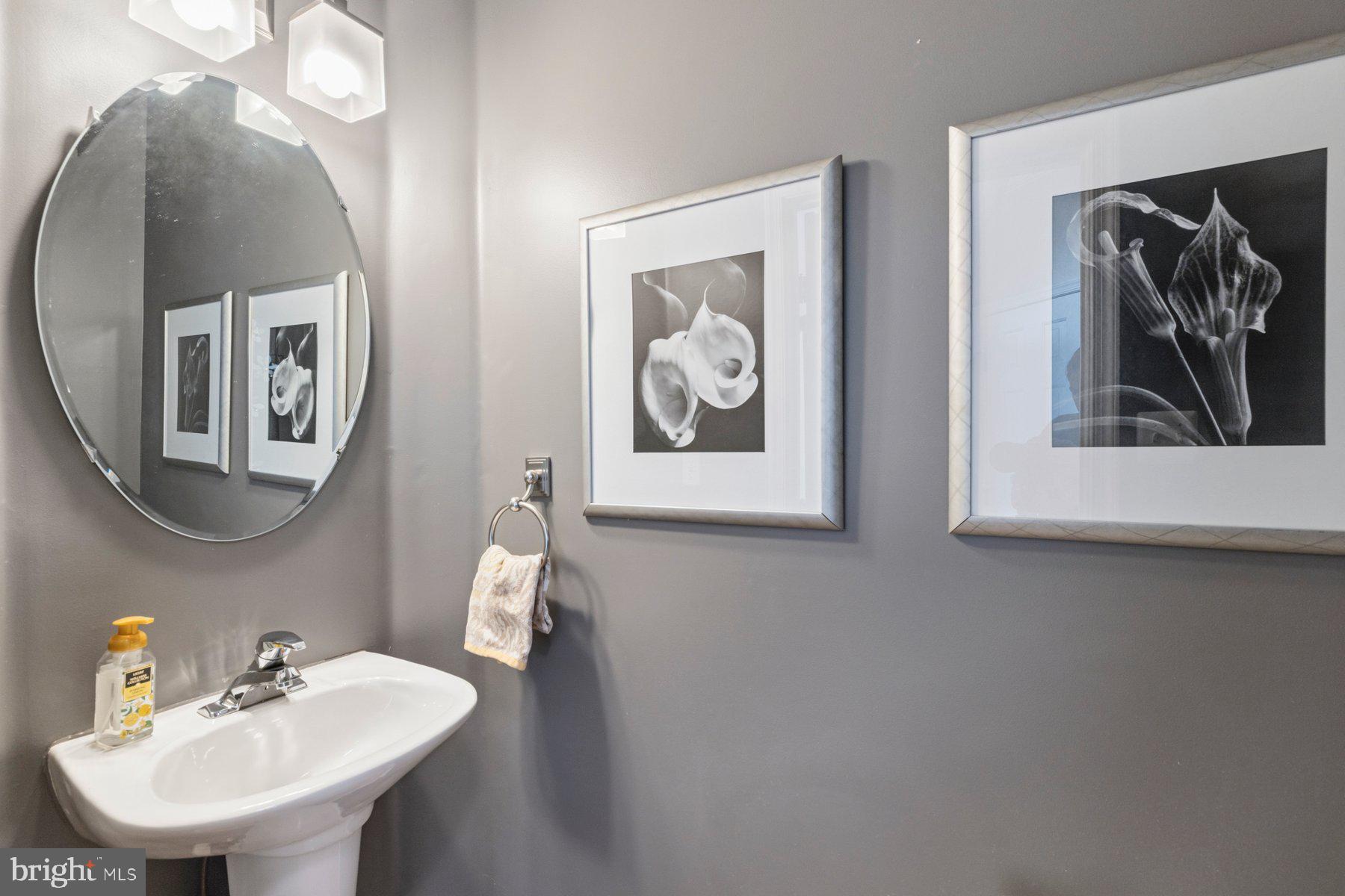 STONE MANOR - Residential