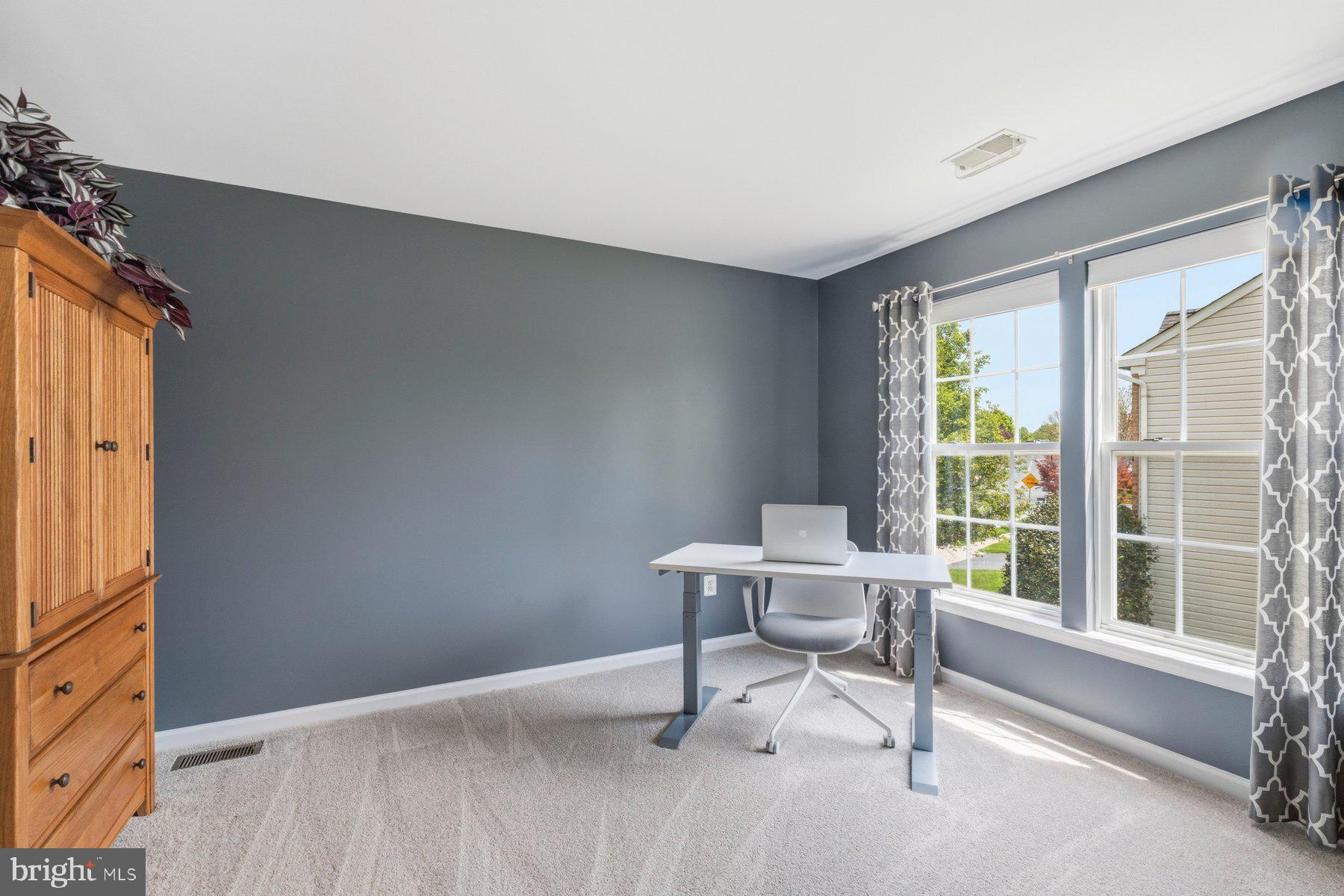 STONE MANOR - Residential