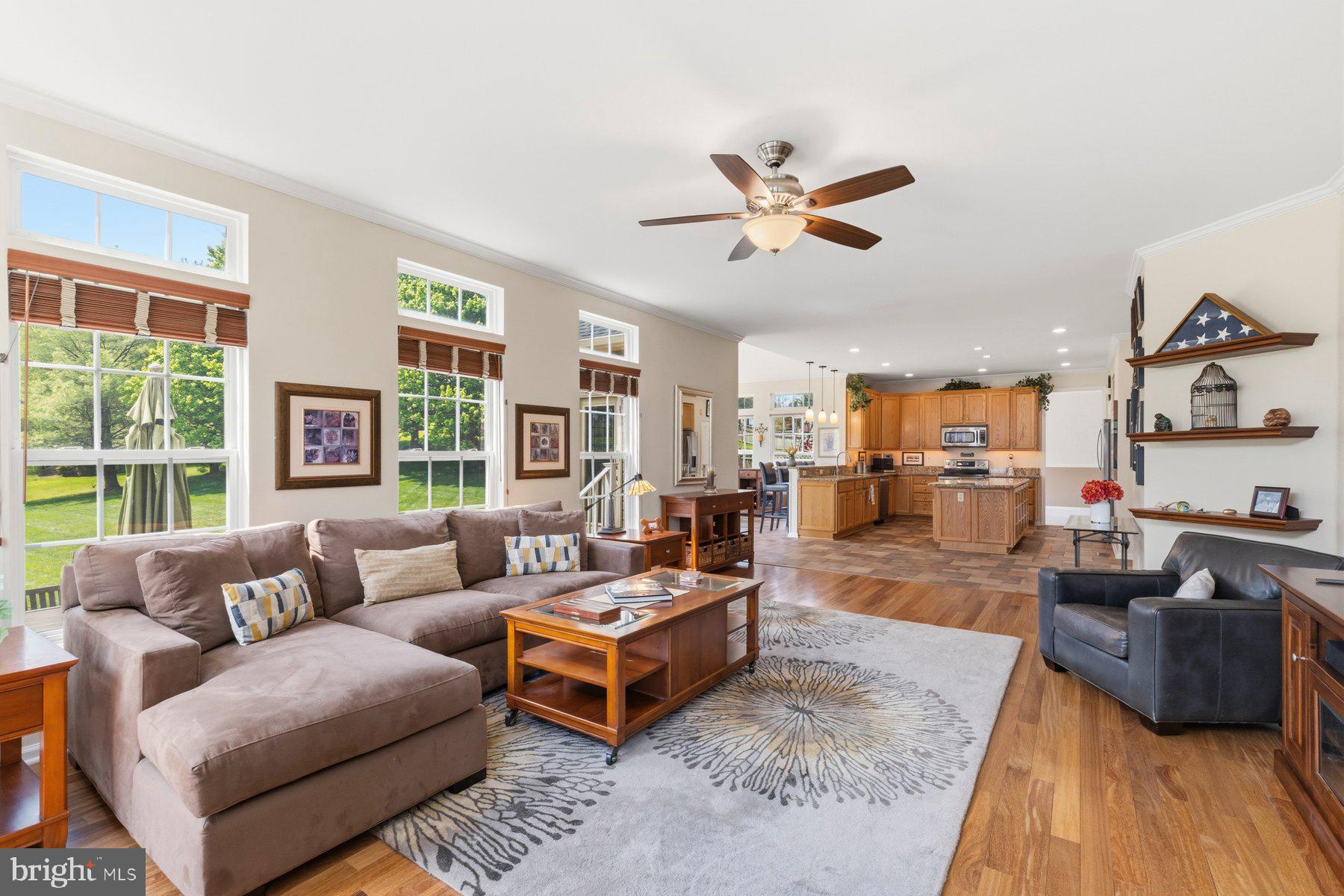 STONE MANOR - Residential