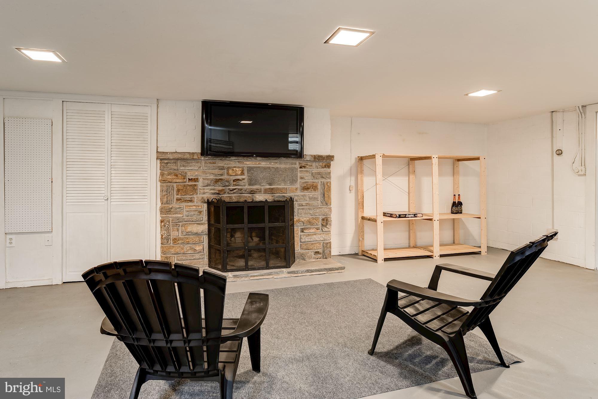 HAMPTON - Residential