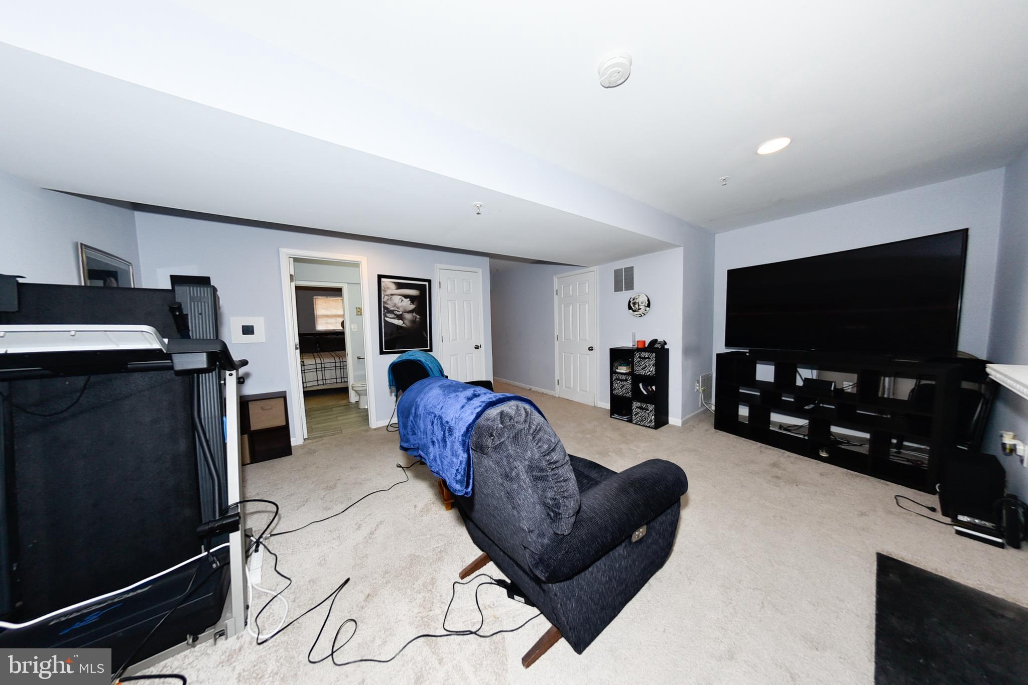 SOMERSET SUB - Residential