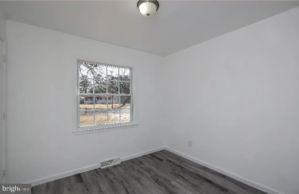 Millville, New Jersey 08332, United States, 3 Bedrooms Bedrooms, ,1 BathroomBathrooms,Residential,Active,91725