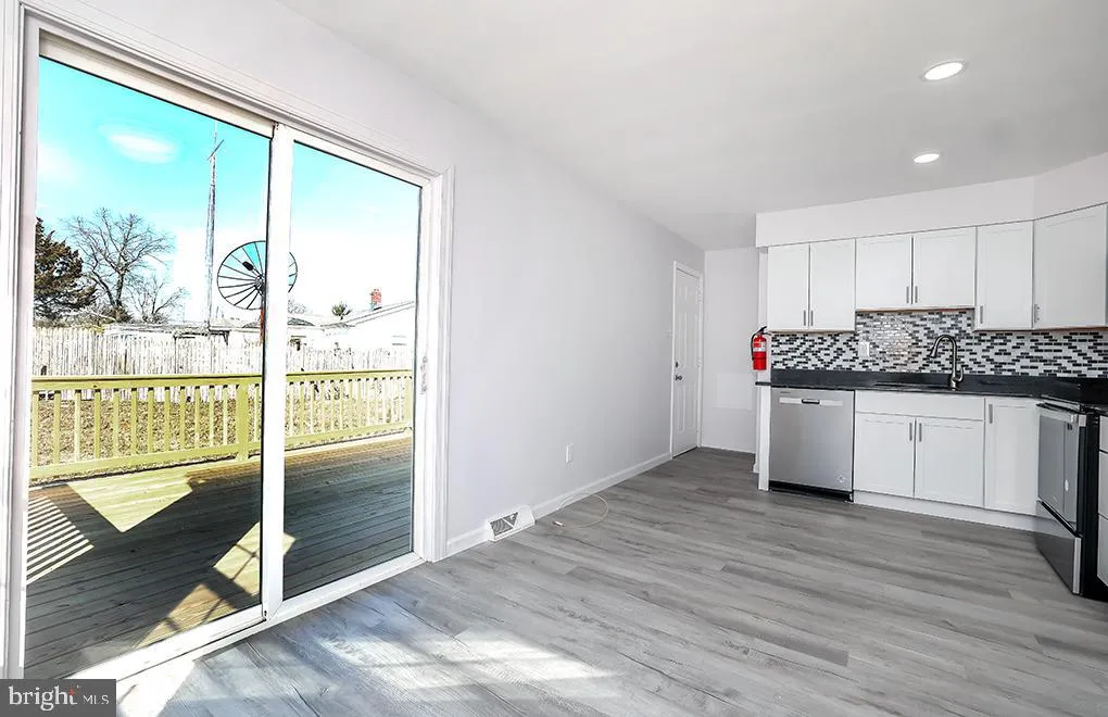 Millville, New Jersey 08332, United States, 3 Bedrooms Bedrooms, ,1 BathroomBathrooms,Residential,Active,91725