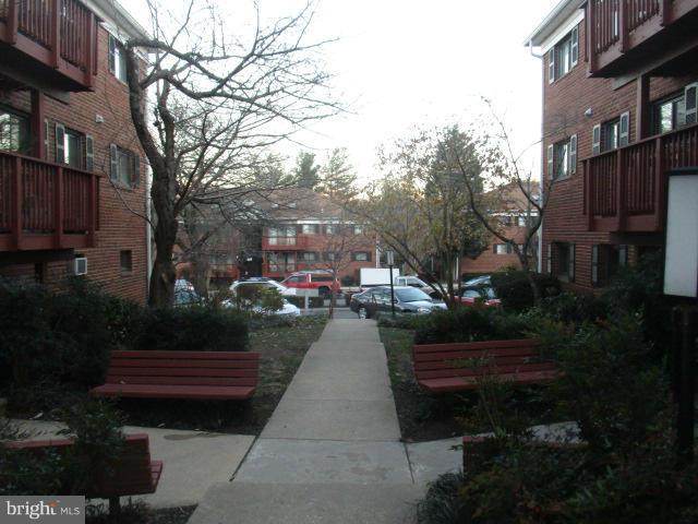SEMINARY WALK - Residential