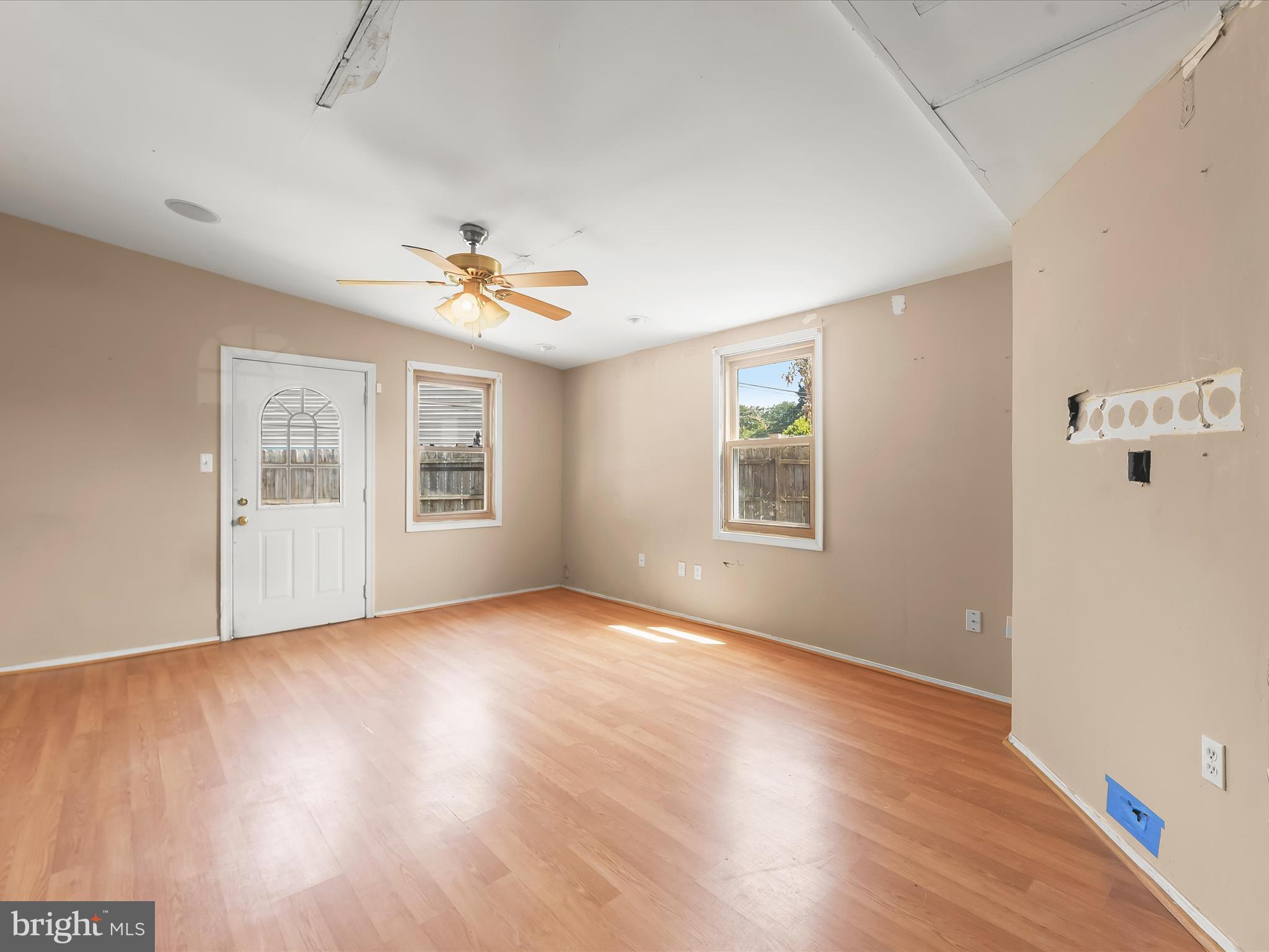 SUBURBIA - Residential