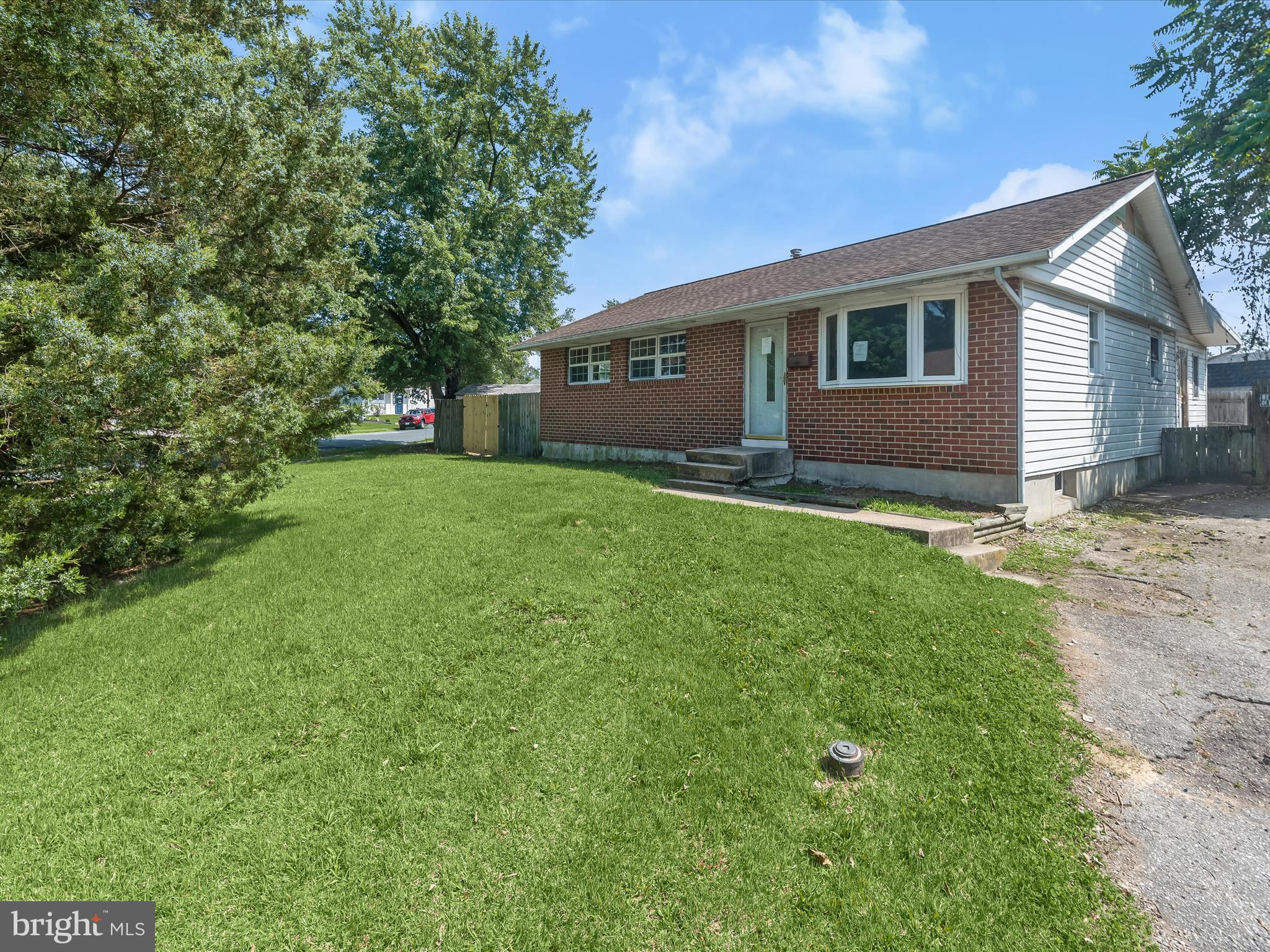 SUBURBIA - Residential