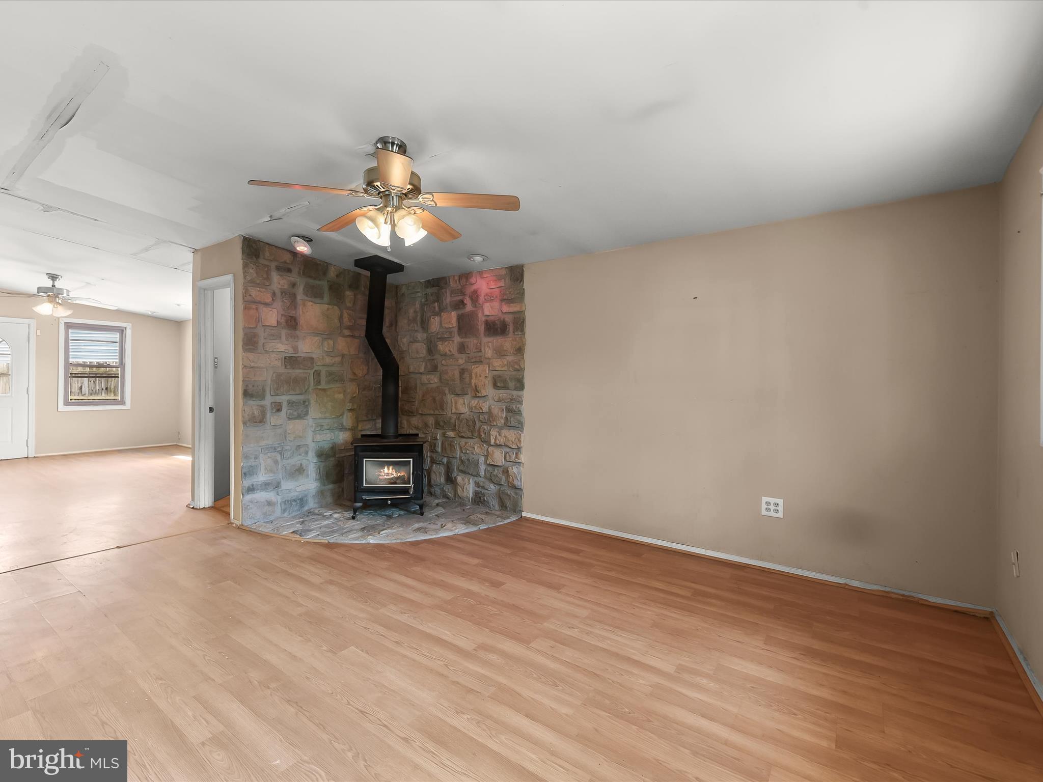 SUBURBIA - Residential