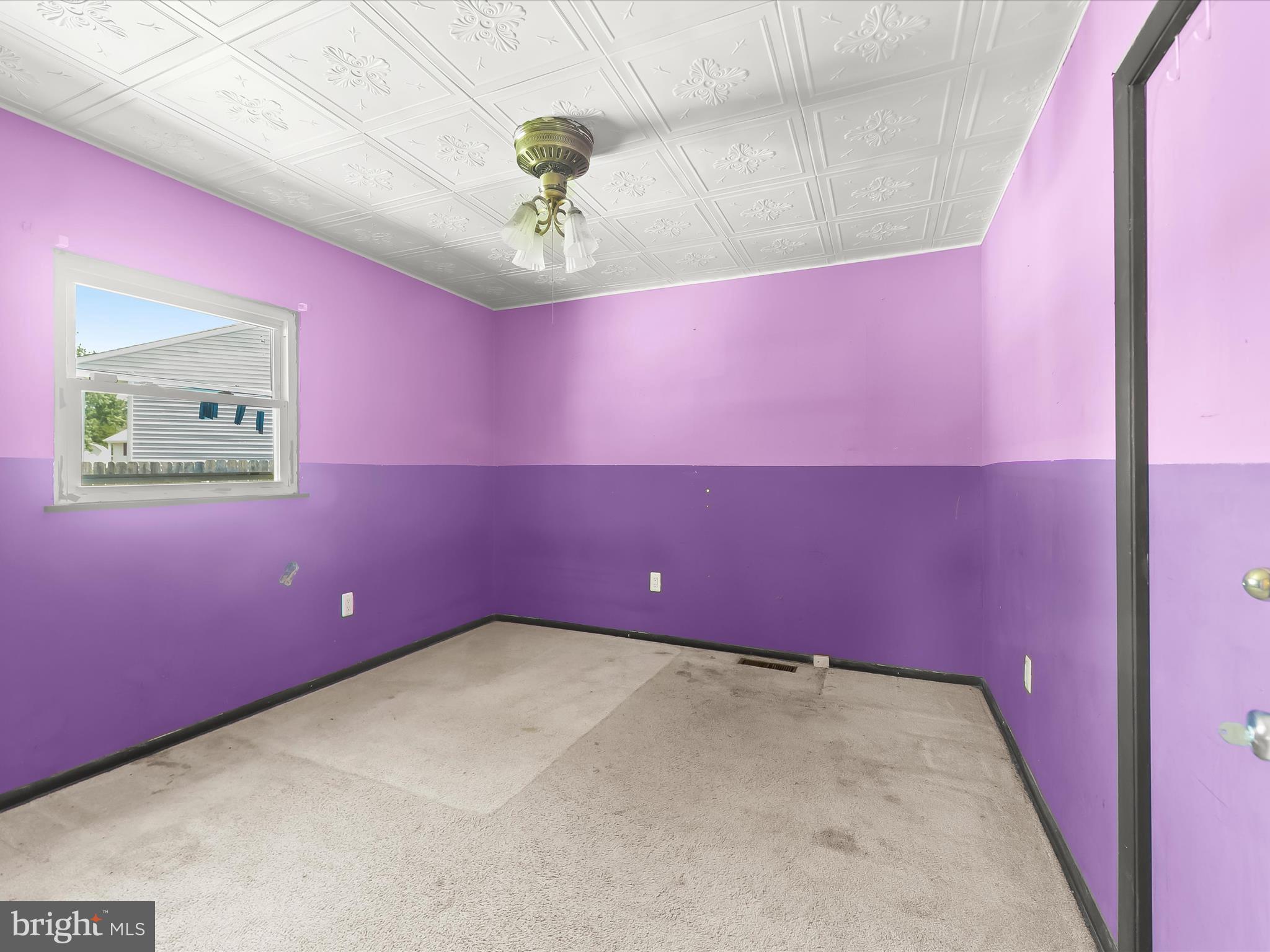 SUBURBIA - Residential