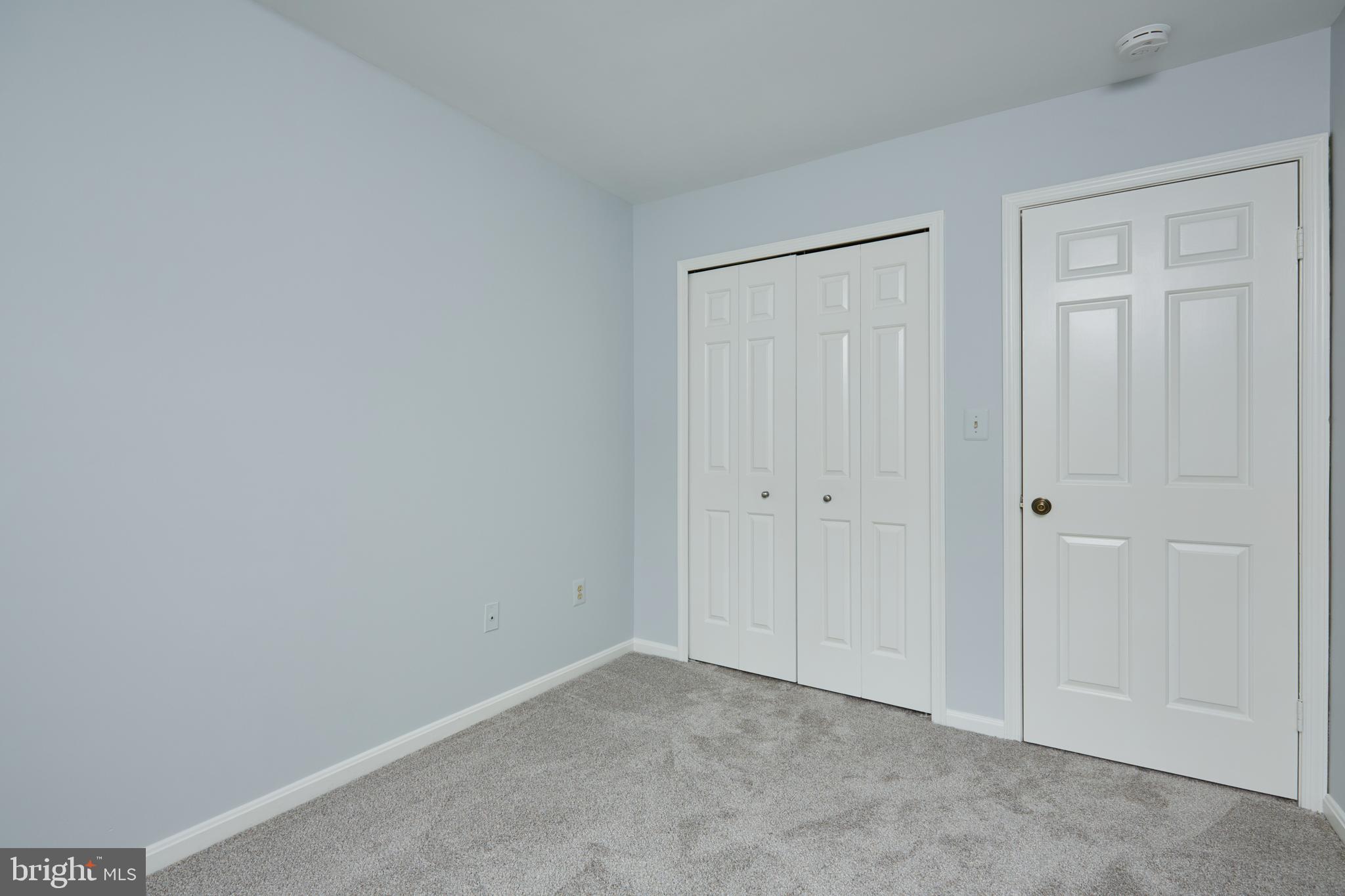 WOODSIDE PARK - Residential Lease