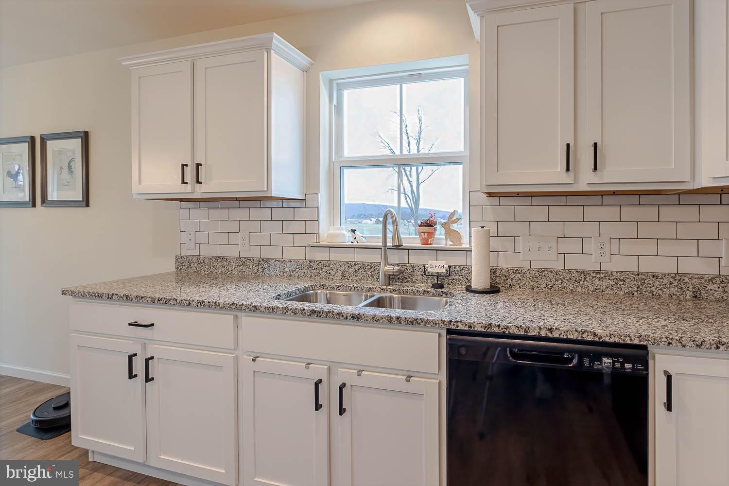 STONEHOUSE - Residential